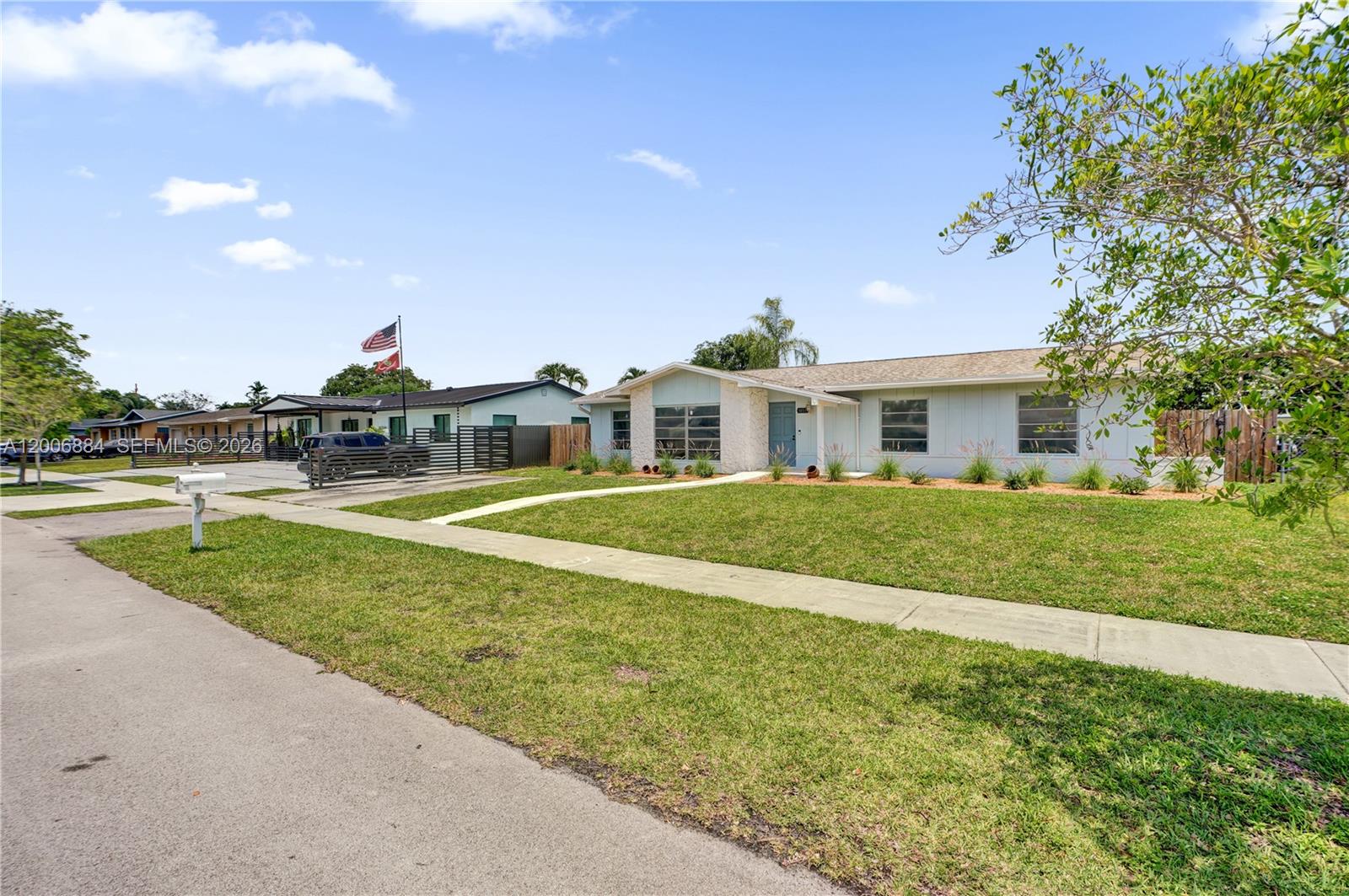 DEVON-AIRE ESTATES SEC 3 - Residential