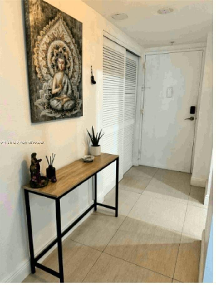 View photos, virtual tours, details... 19370 Collins Ave 1117