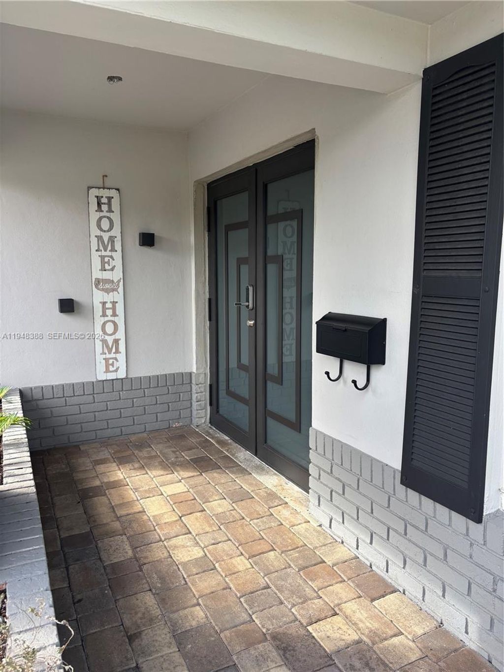 Photo of 7261 NW 6th Ct, Plantation, FL 33317 (MLS # A11948388)