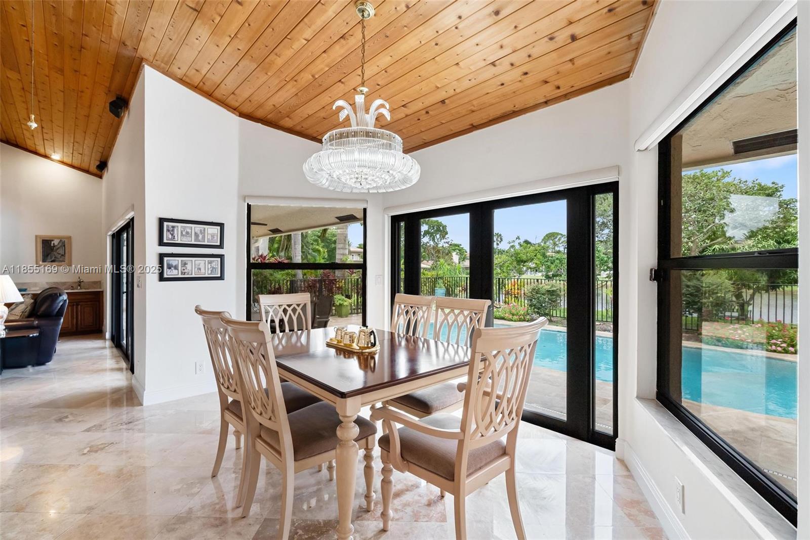 WOODLANDS SEC 1 - Residential Lease