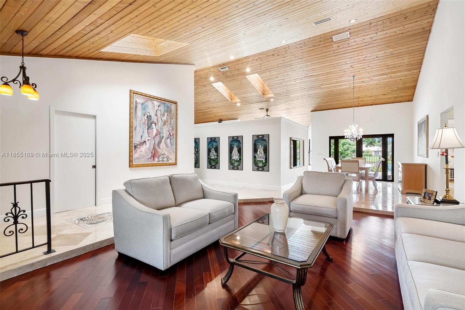 WOODLANDS SEC 1 - Residential Lease