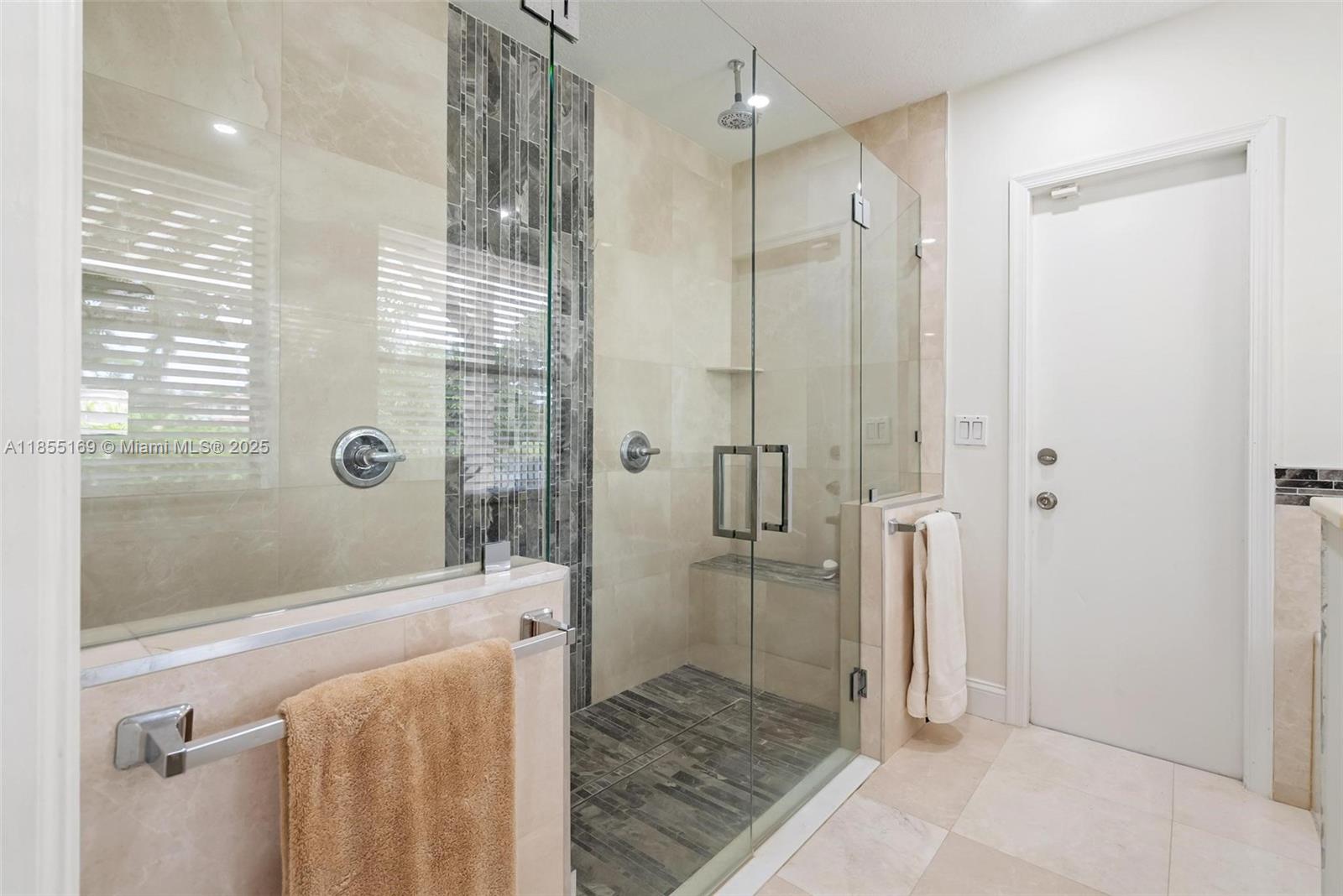 WOODLANDS SEC 1 - Residential Lease