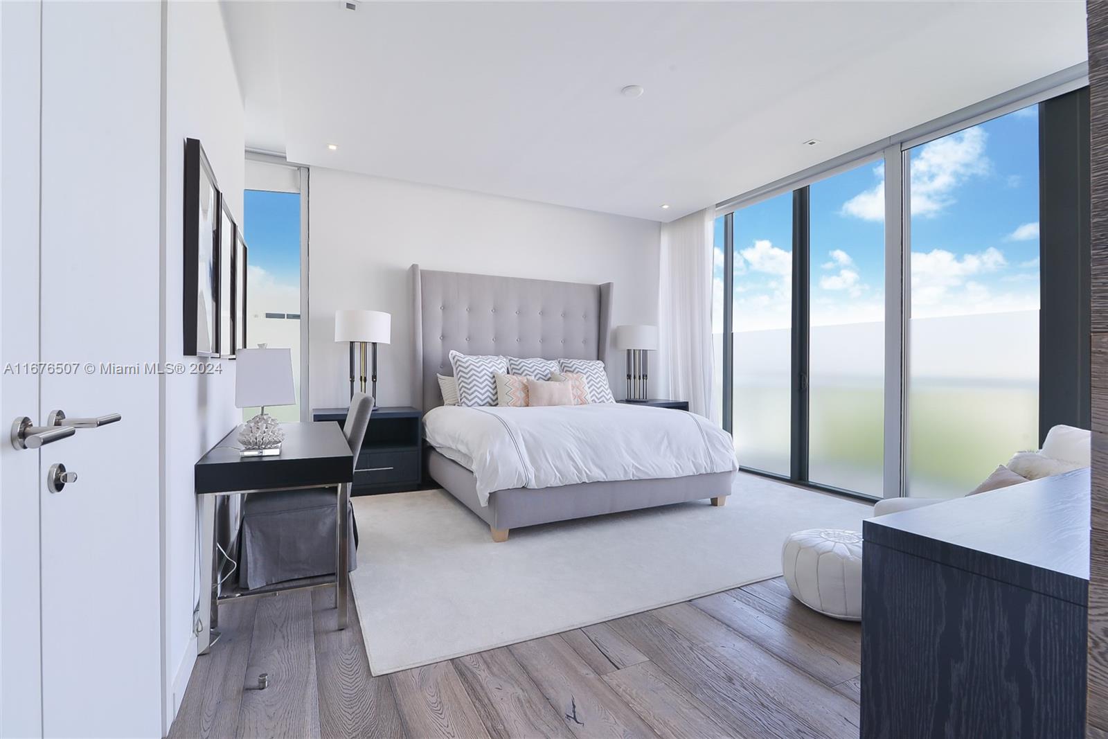 OCEAN SEVEN CONOMINIUMS - Residential