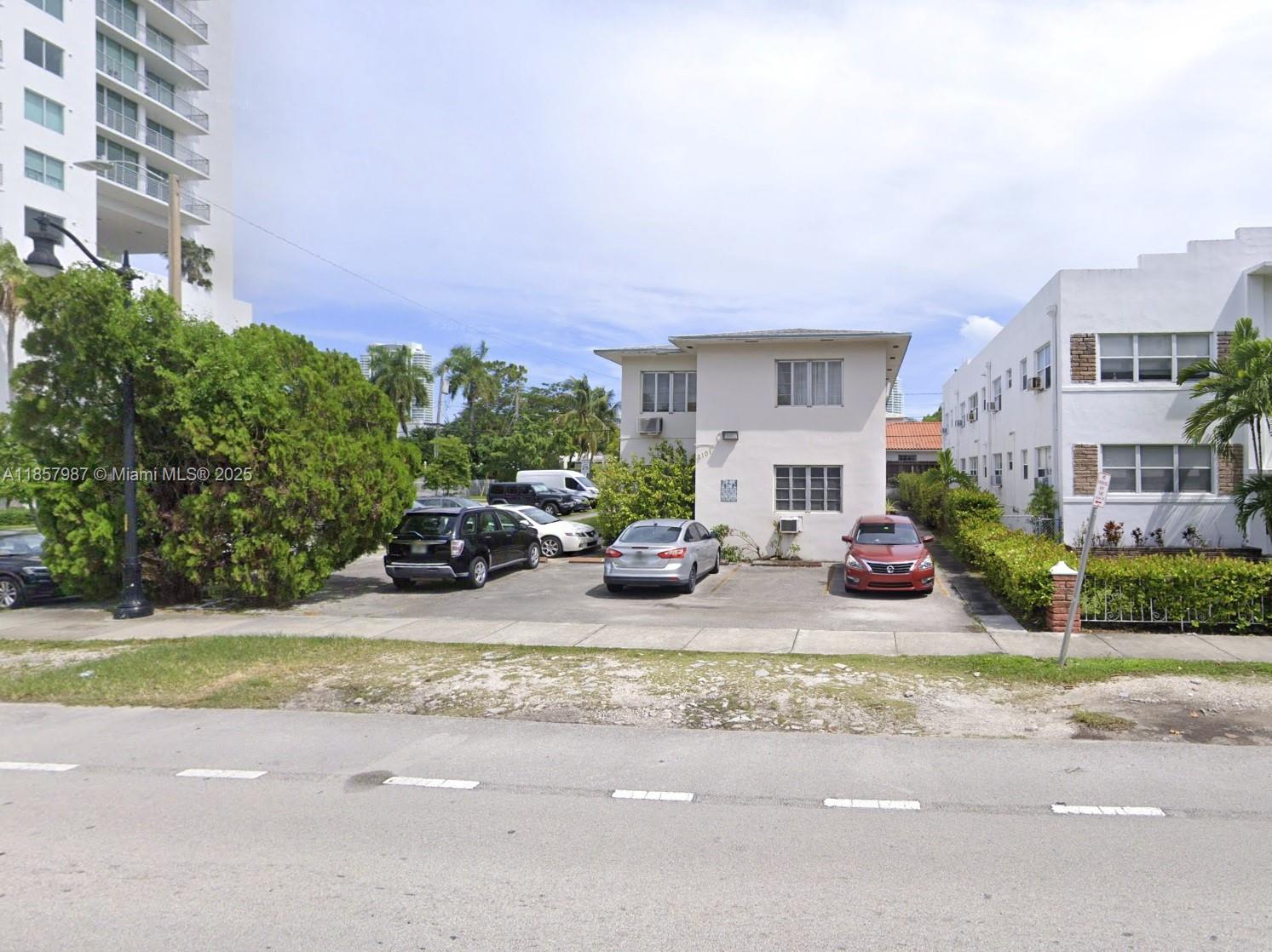 HOLLEMAN PARK - Residential Income