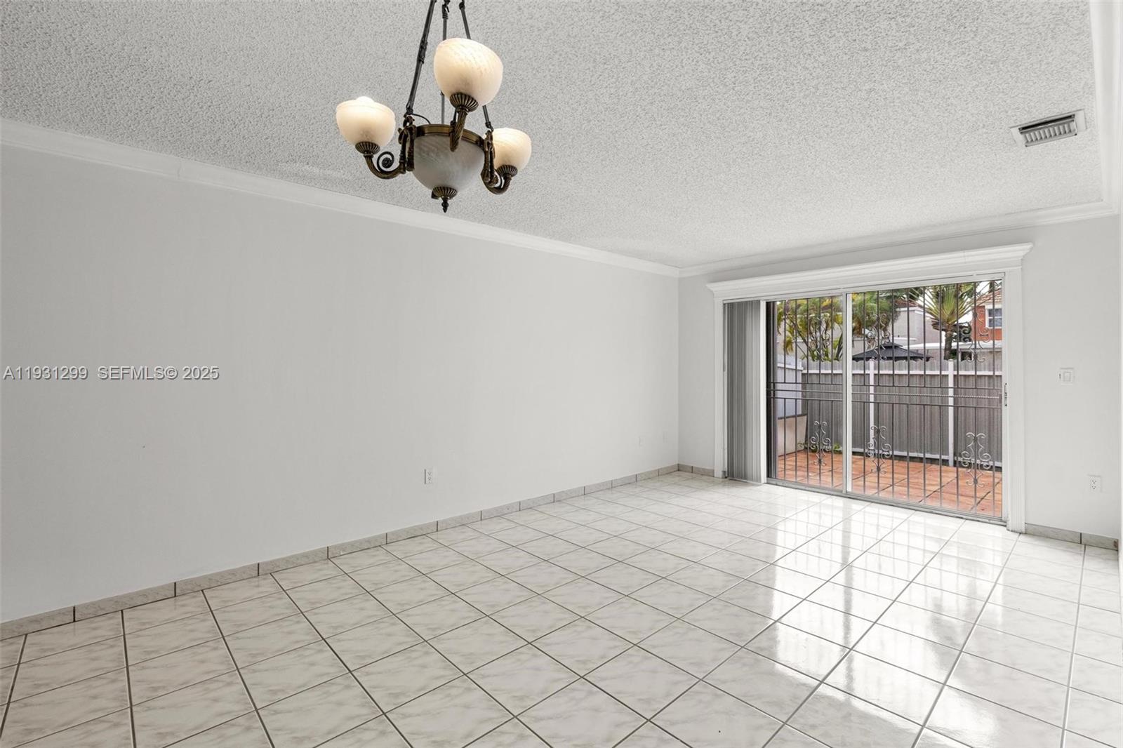 LAKE POINTE SEC 1 - Residential Lease