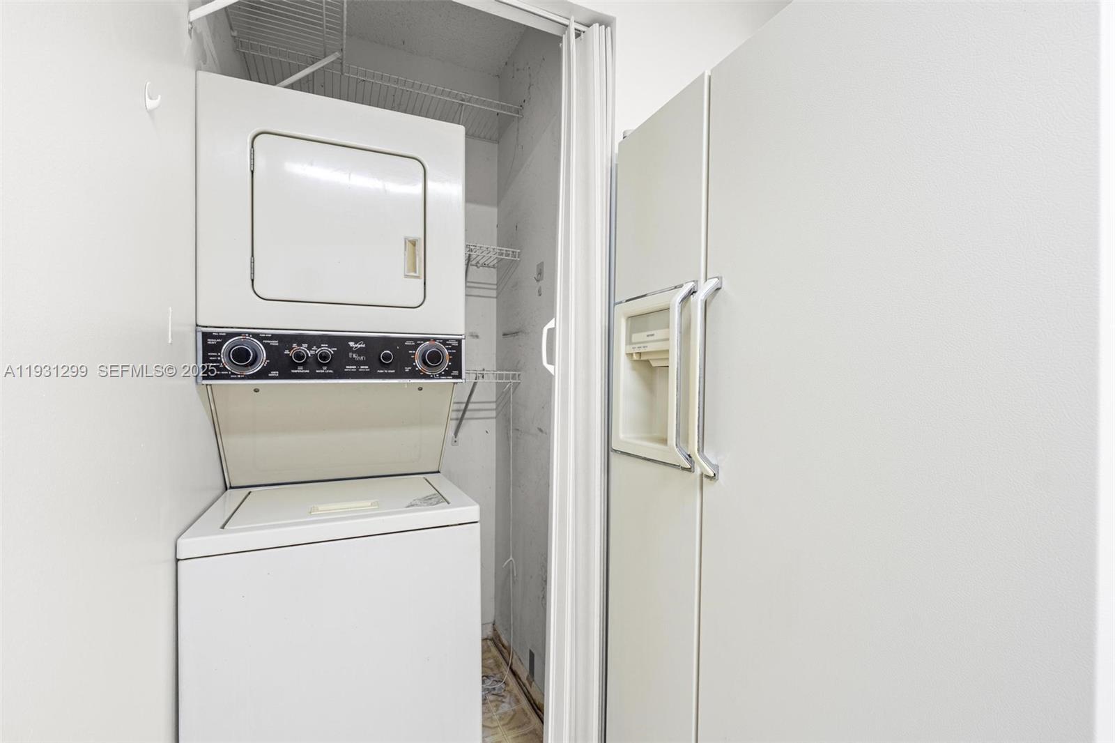 LAKE POINTE SEC 1 - Residential Lease