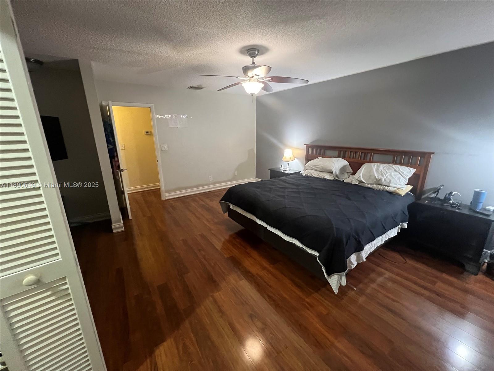 VALENCIA VILLAGE CONDO PH - Residential