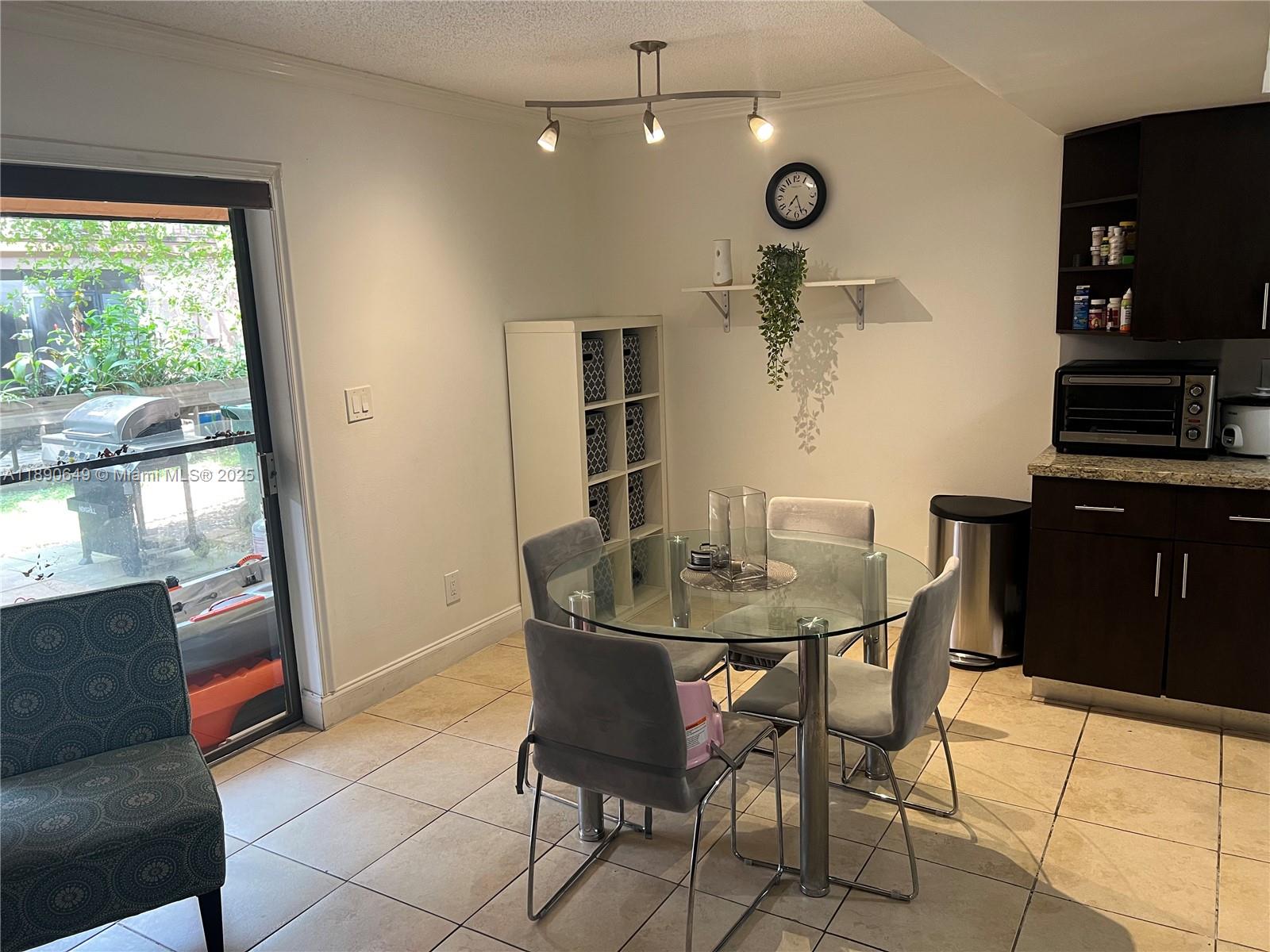 VALENCIA VILLAGE CONDO PH - Residential