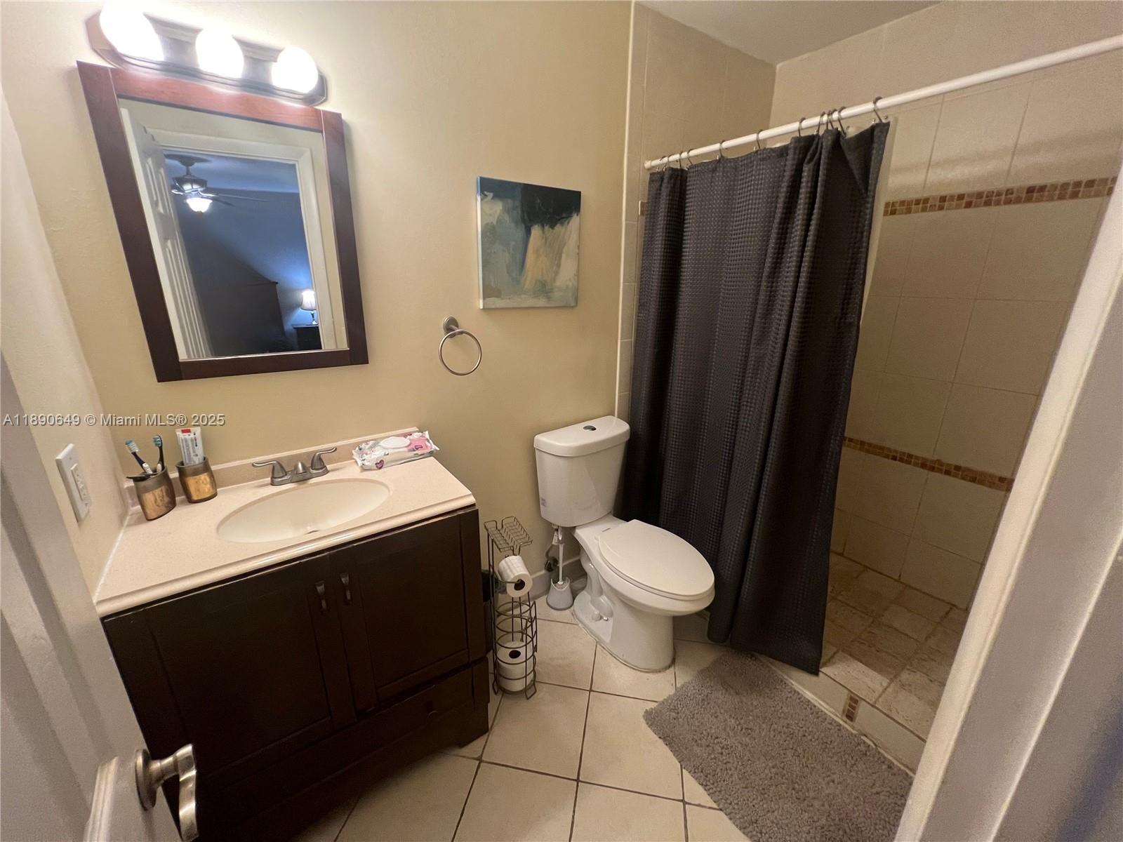 VALENCIA VILLAGE CONDO PH - Residential