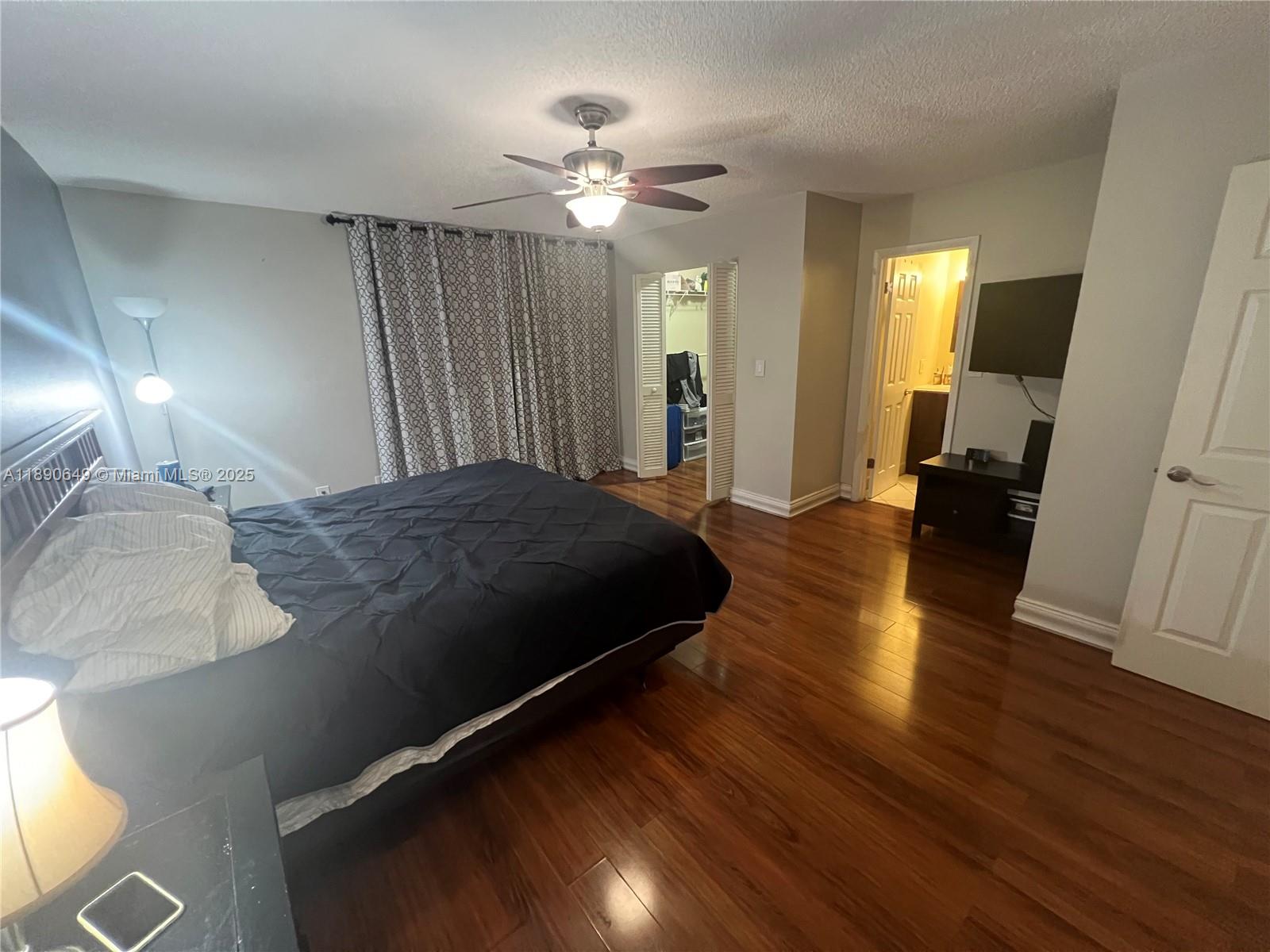 VALENCIA VILLAGE CONDO PH - Residential