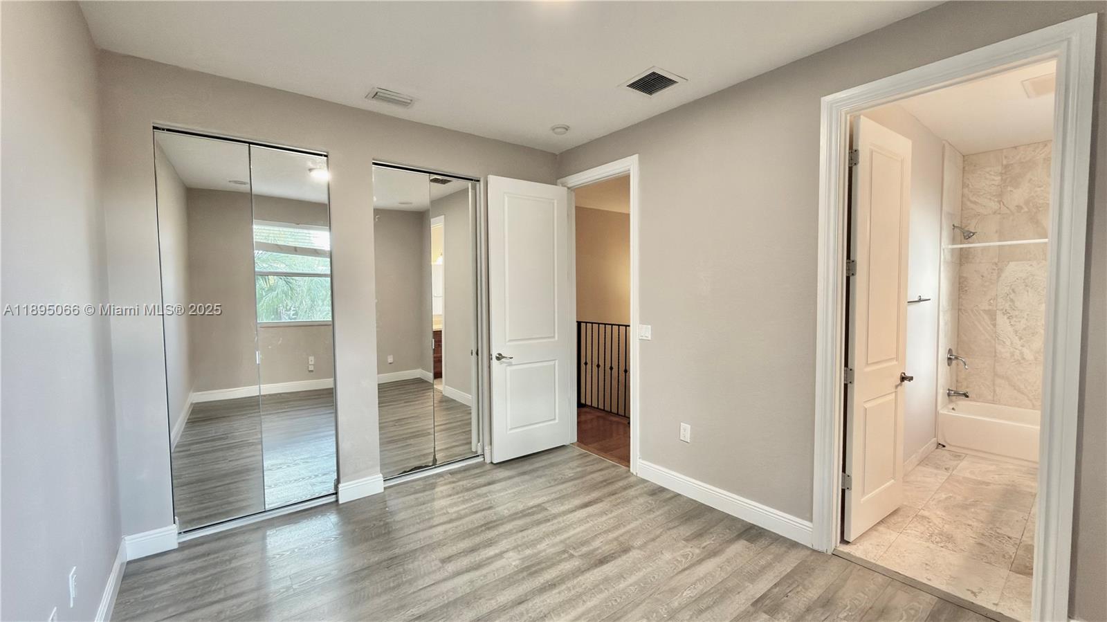 LAUDERDALE - Residential Lease