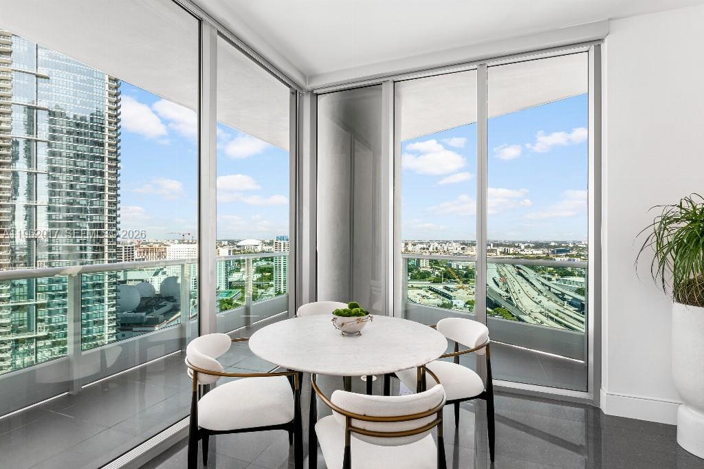 900 Biscayne Blvd 3212