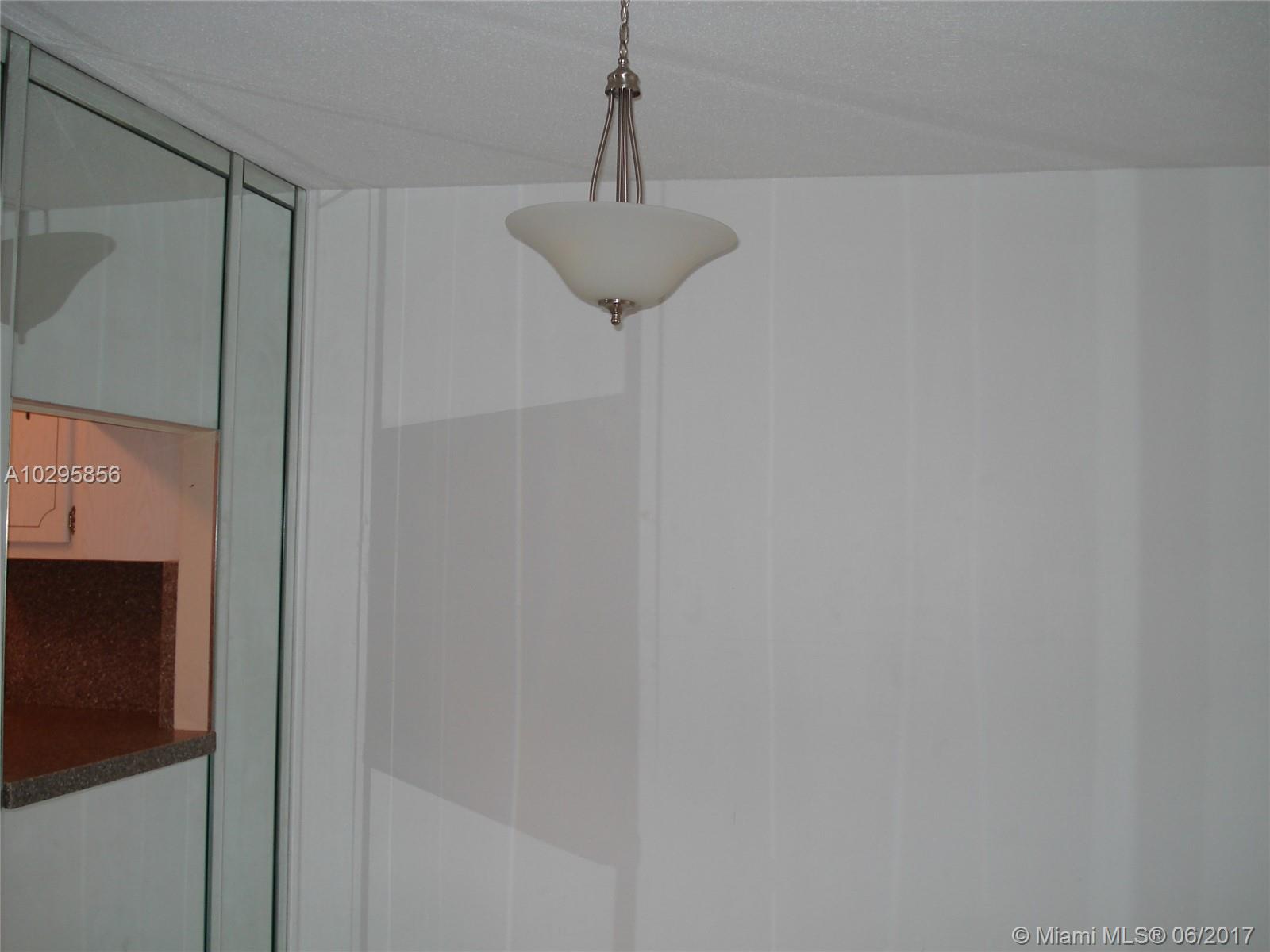 IMPERIAL TOWERS APTS COND - Residential Lease