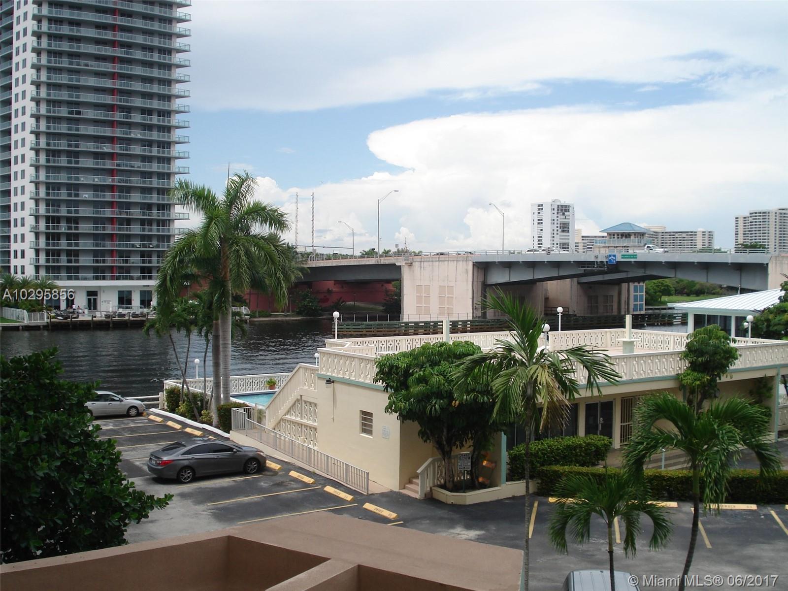 IMPERIAL TOWERS APTS COND - Residential Lease