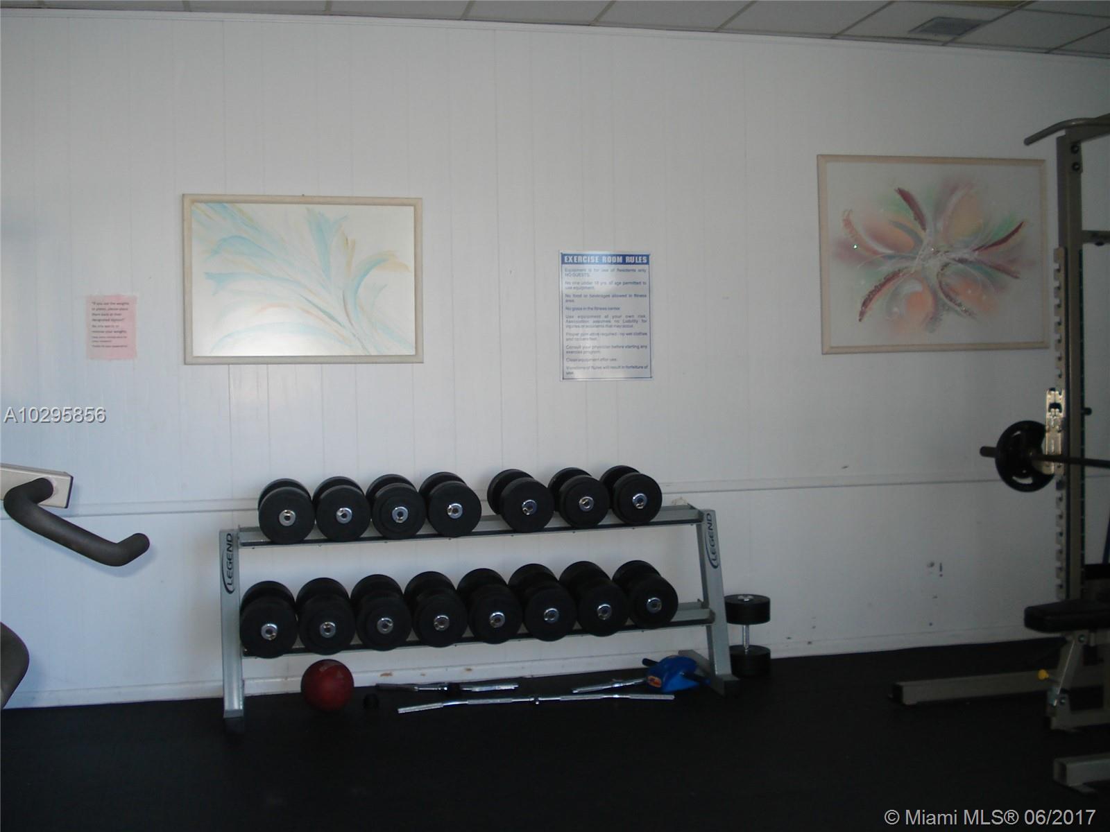 IMPERIAL TOWERS APTS COND - Residential Lease