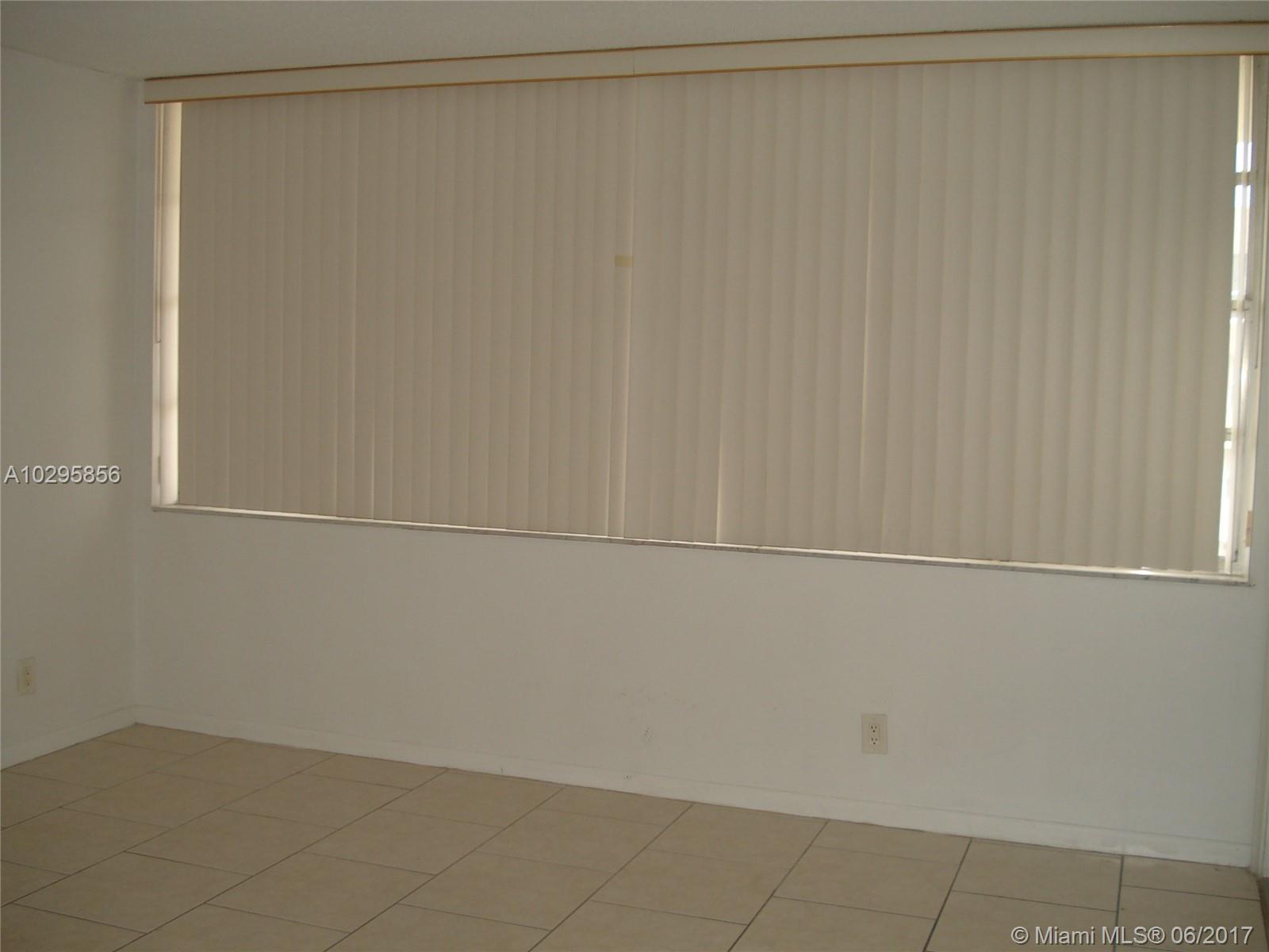 IMPERIAL TOWERS APTS COND - Residential Lease