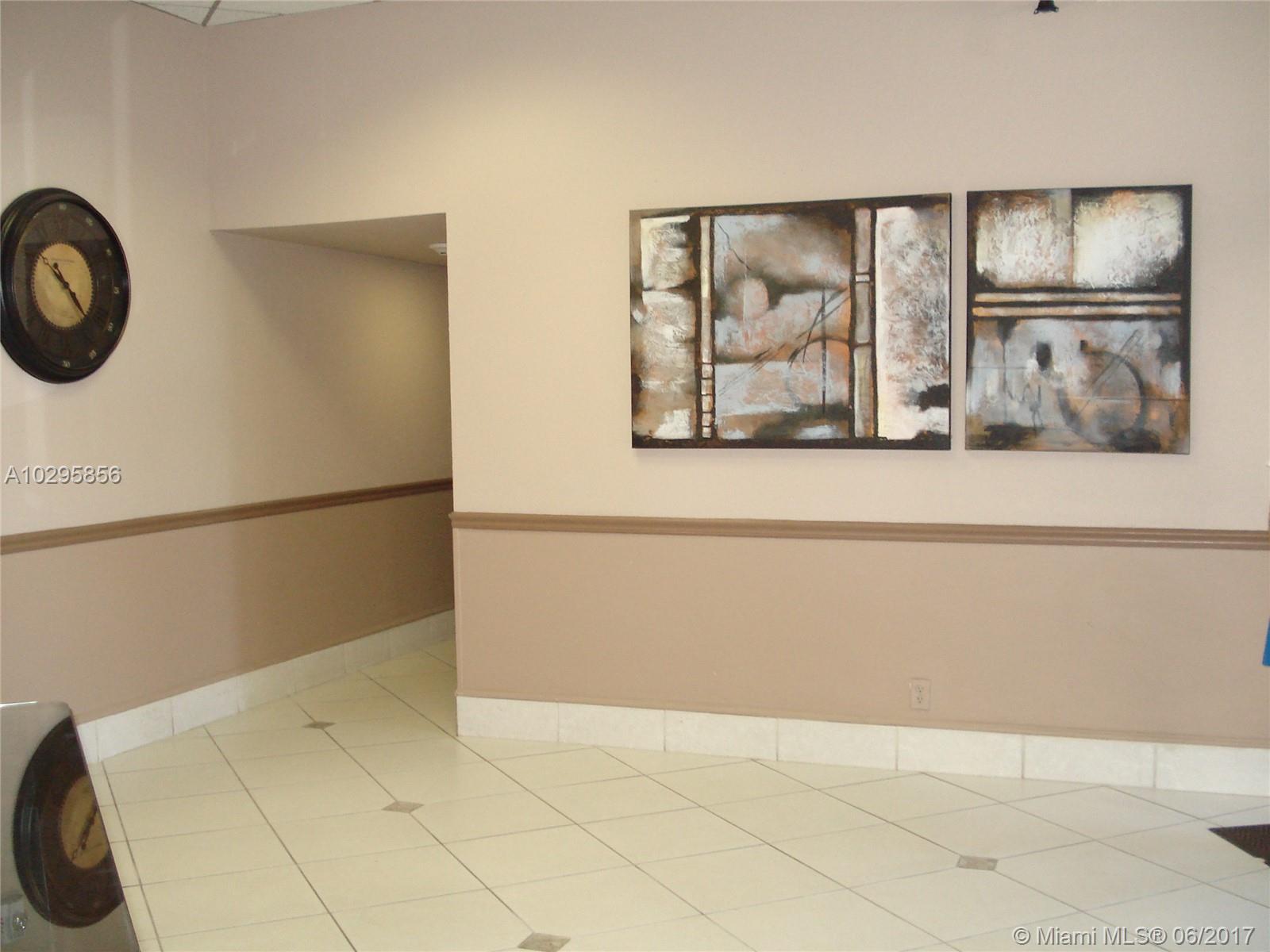 IMPERIAL TOWERS APTS COND - Residential Lease