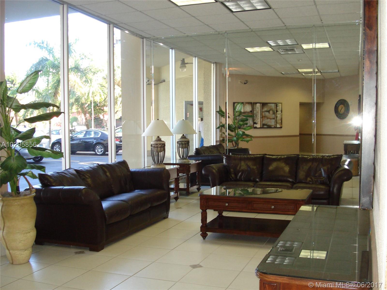 IMPERIAL TOWERS APTS COND - Residential Lease