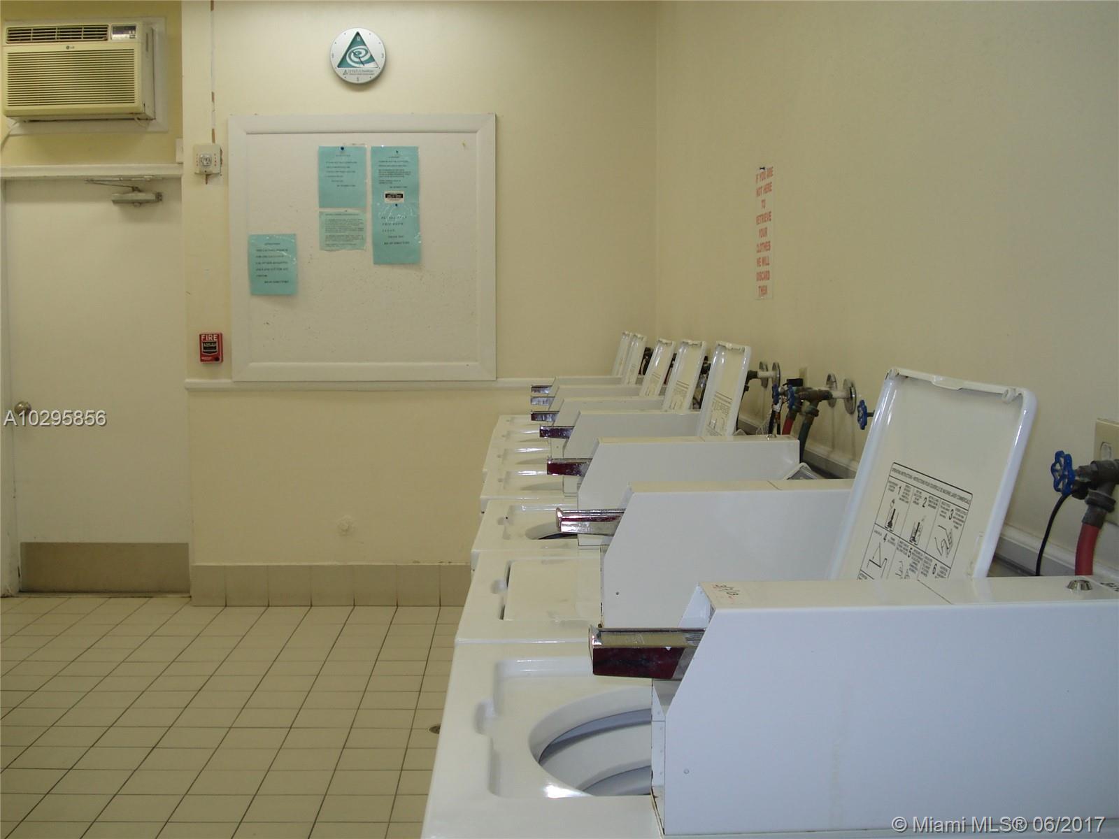 IMPERIAL TOWERS APTS COND - Residential Lease