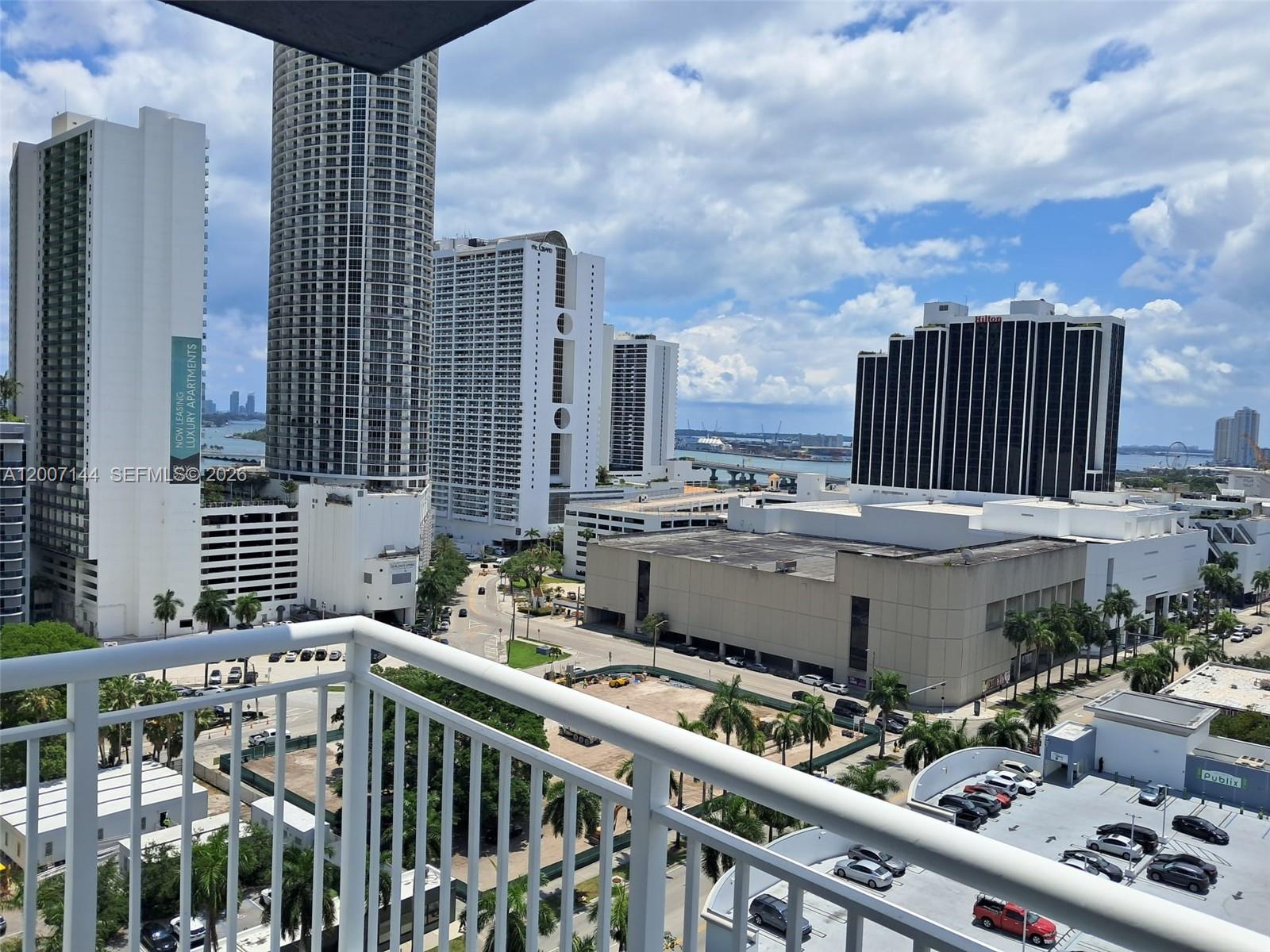 1800 BISCAYNE PLAZA CONDO - Residential