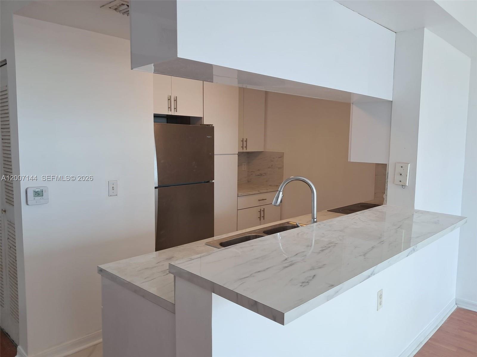 1800 BISCAYNE PLAZA CONDO - Residential