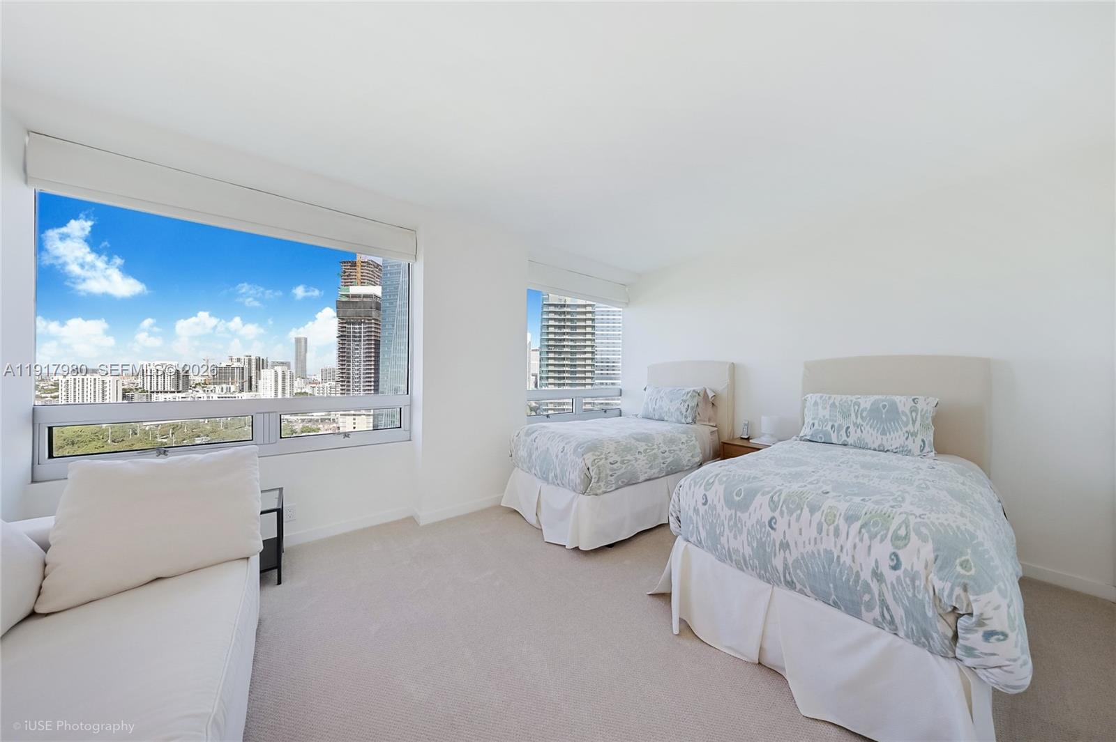 THE PALACE CONDO - Residential