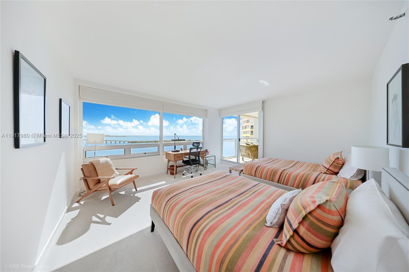 THE PALACE CONDO - Residential