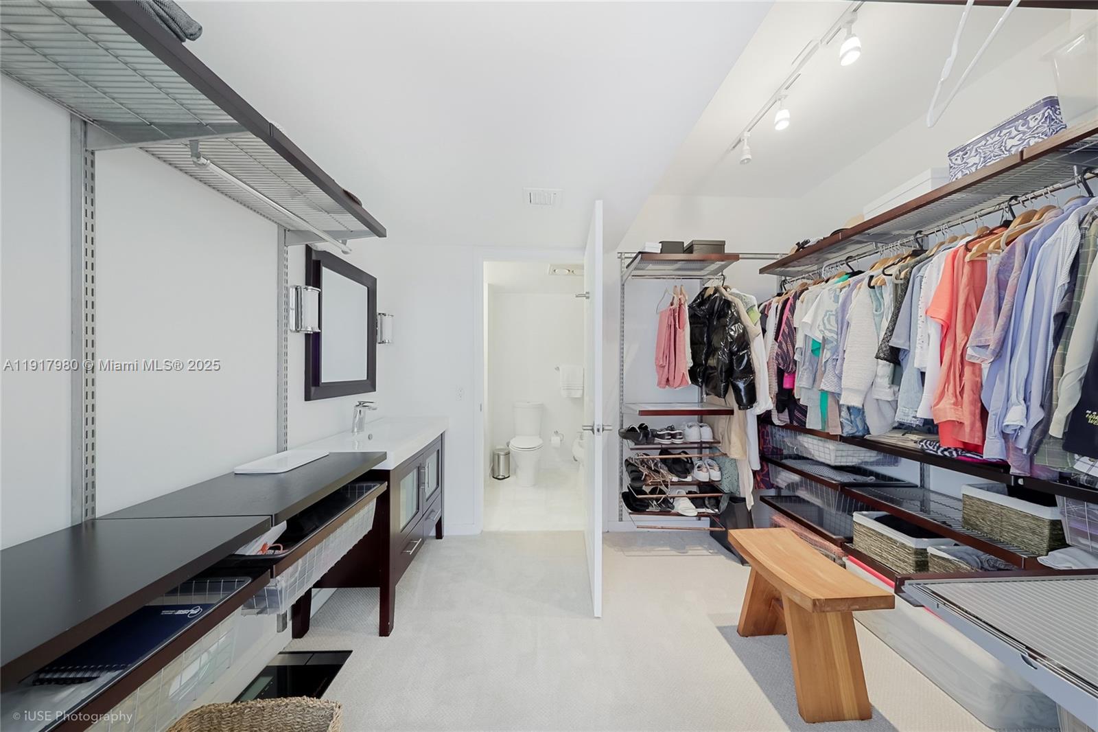 THE PALACE CONDO - Residential