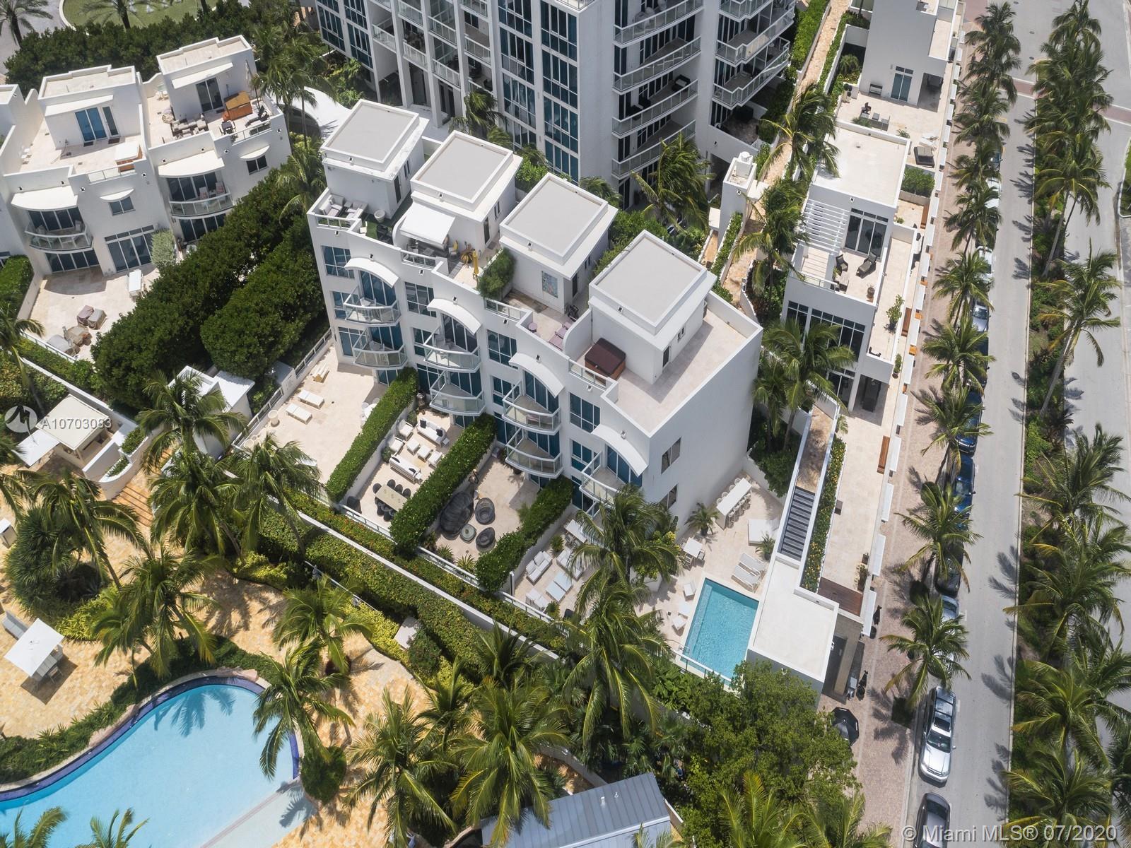 CONTINUUM ON SOUTH BEACH - Residential