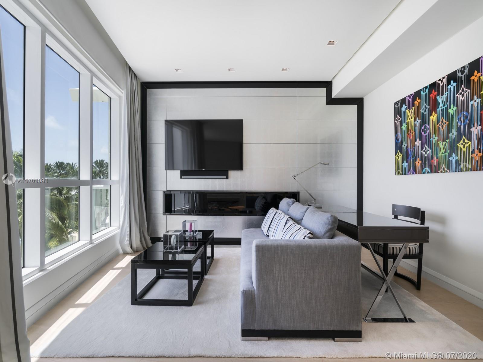 CONTINUUM ON SOUTH BEACH - Residential