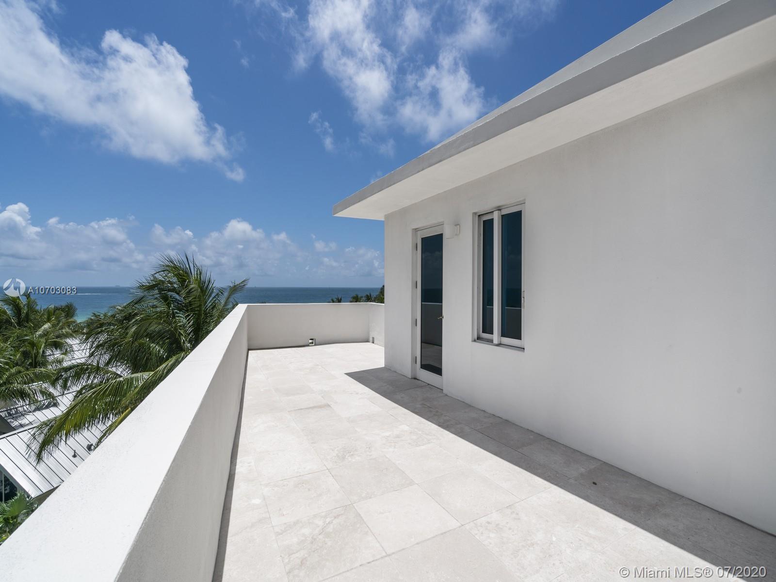 CONTINUUM ON SOUTH BEACH - Residential