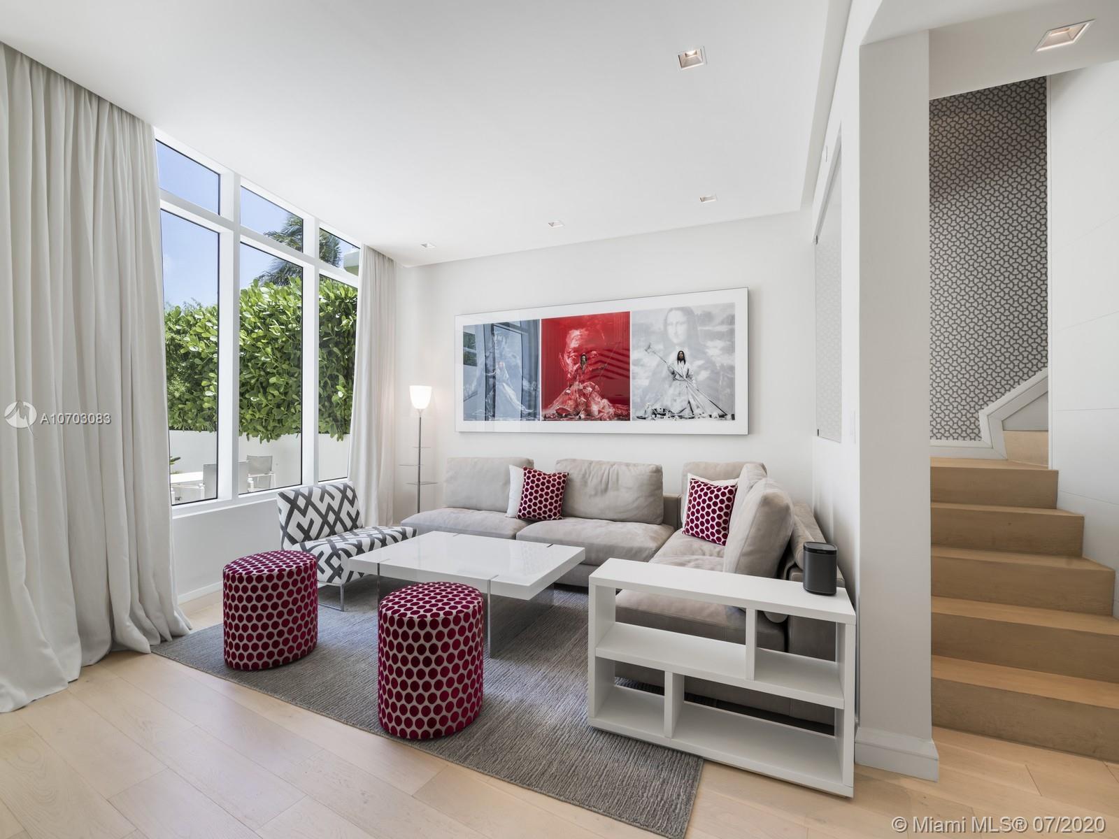 CONTINUUM ON SOUTH BEACH - Residential