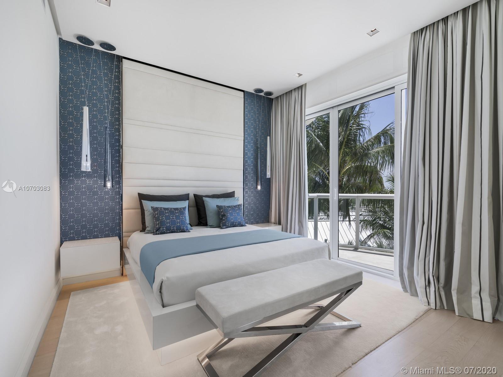 CONTINUUM ON SOUTH BEACH - Residential