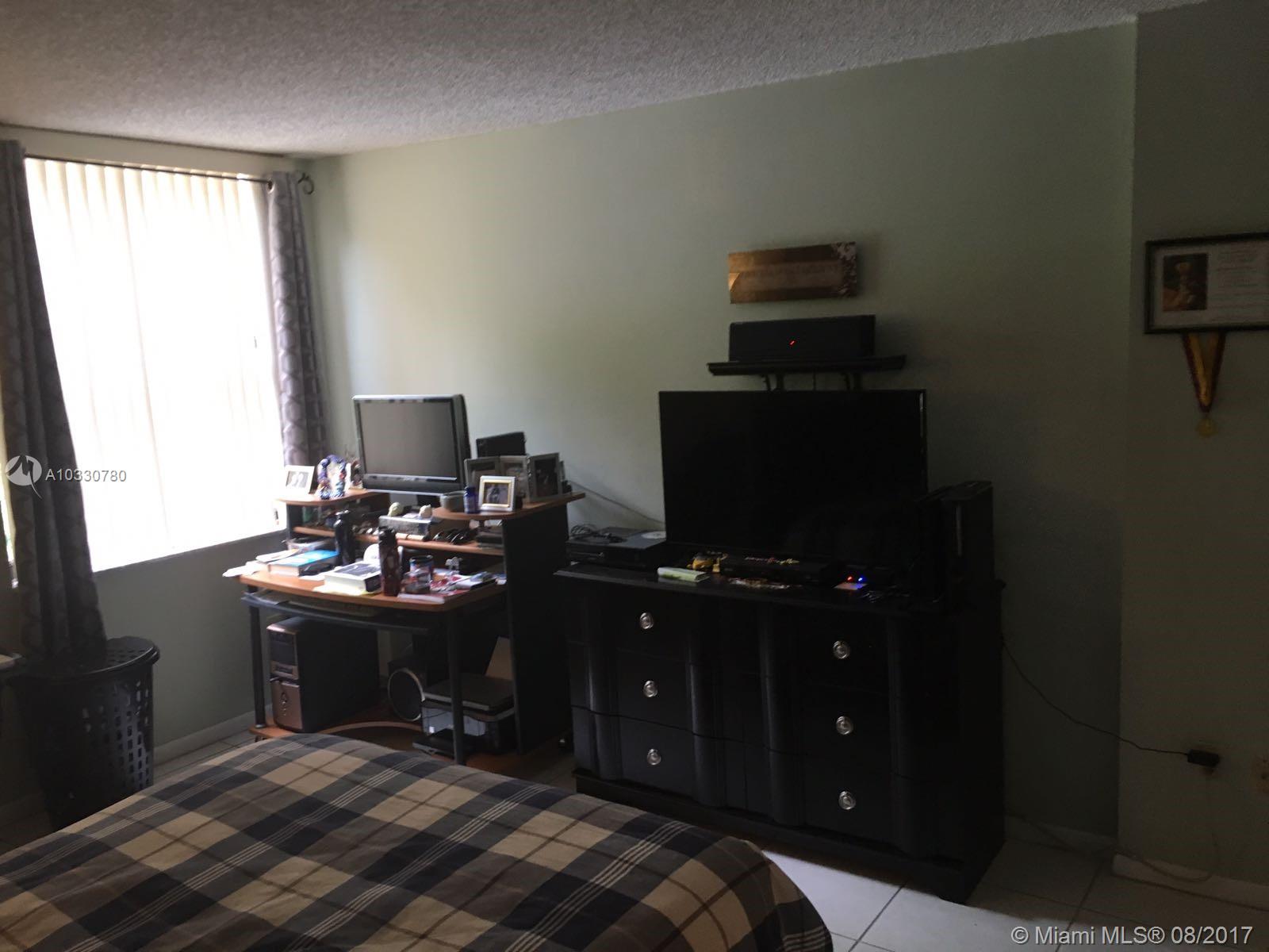 PROMENADE AT KENDALE LAKE - Residential Lease