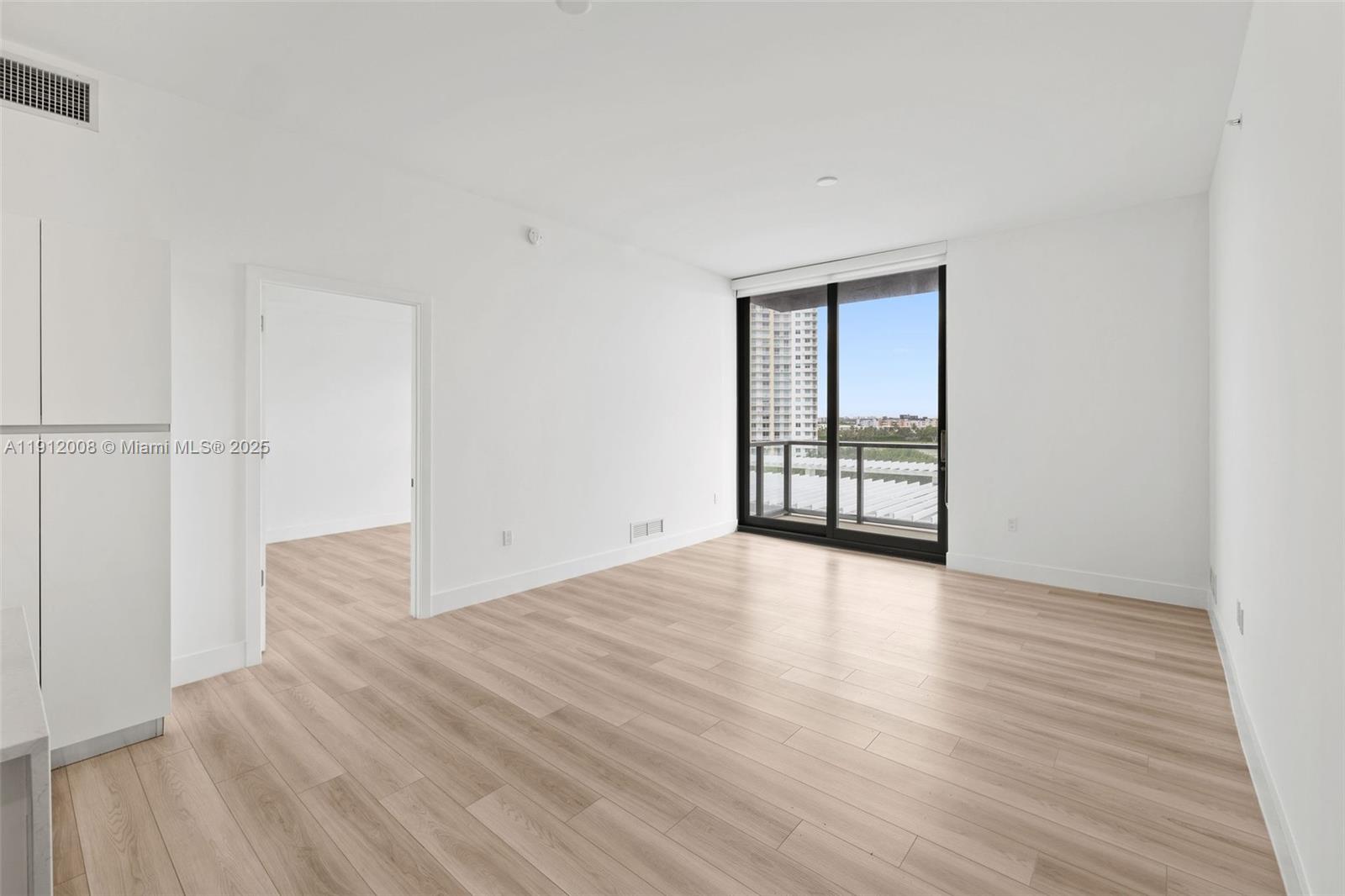 Slate Hallandale - Residential Lease