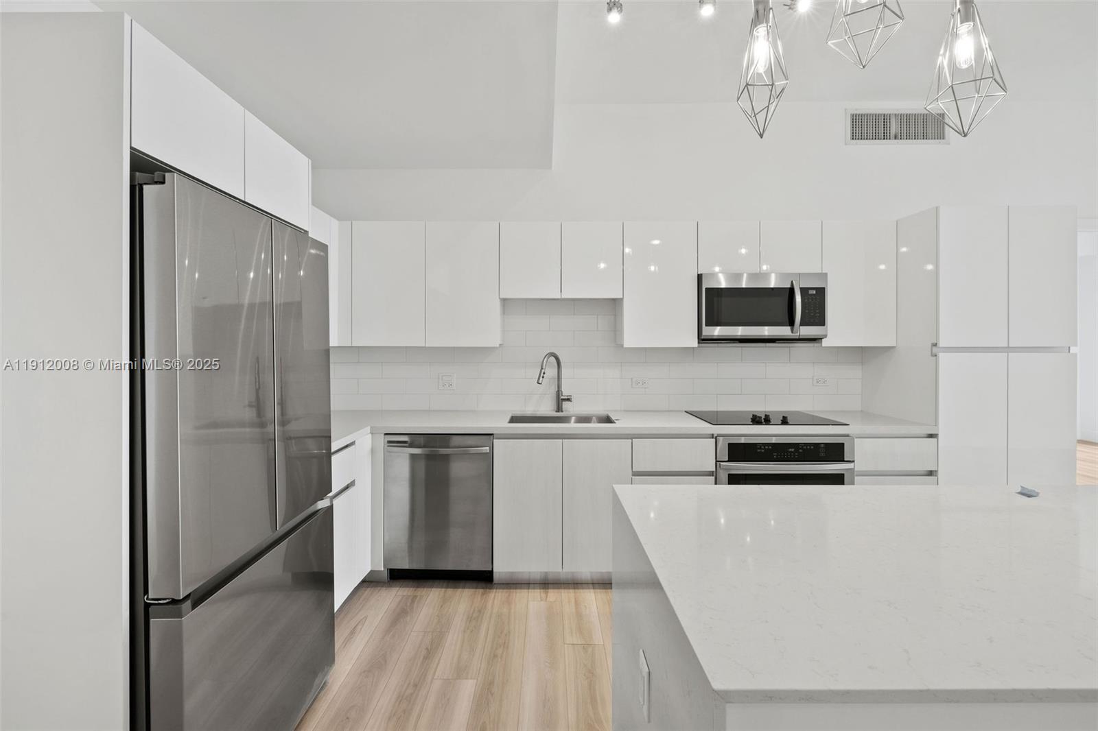 Slate Hallandale - Residential Lease