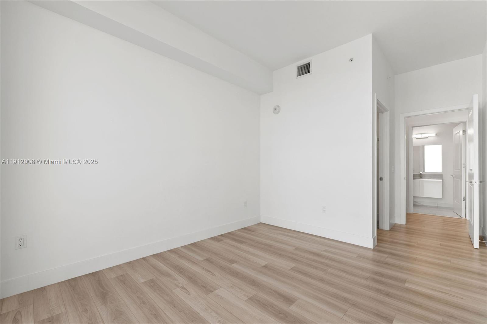 Slate Hallandale - Residential Lease