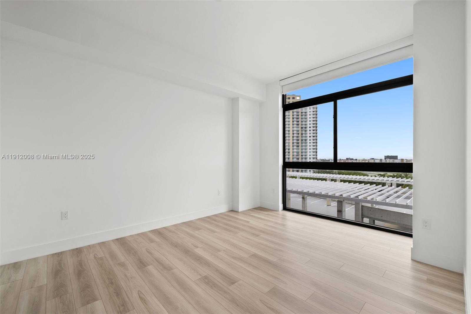 Slate Hallandale - Residential Lease