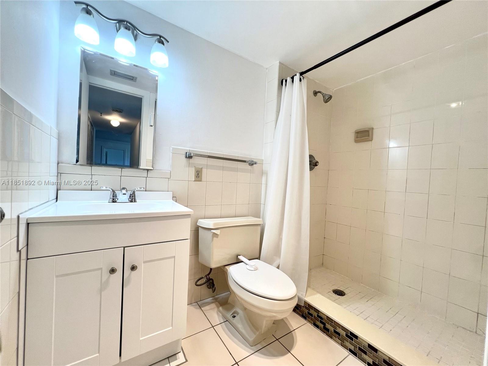 BOCA TEECA CONDO 10 - Residential Lease