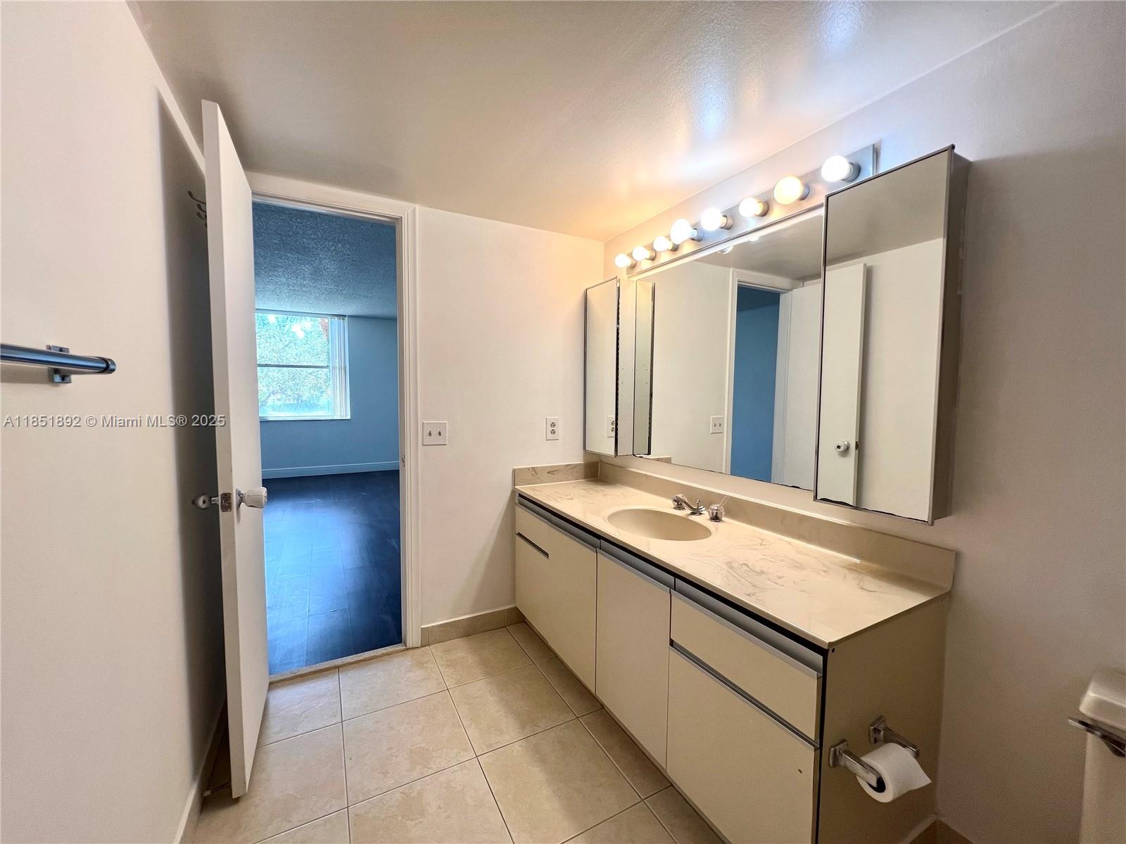 BOCA TEECA CONDO 10 - Residential Lease