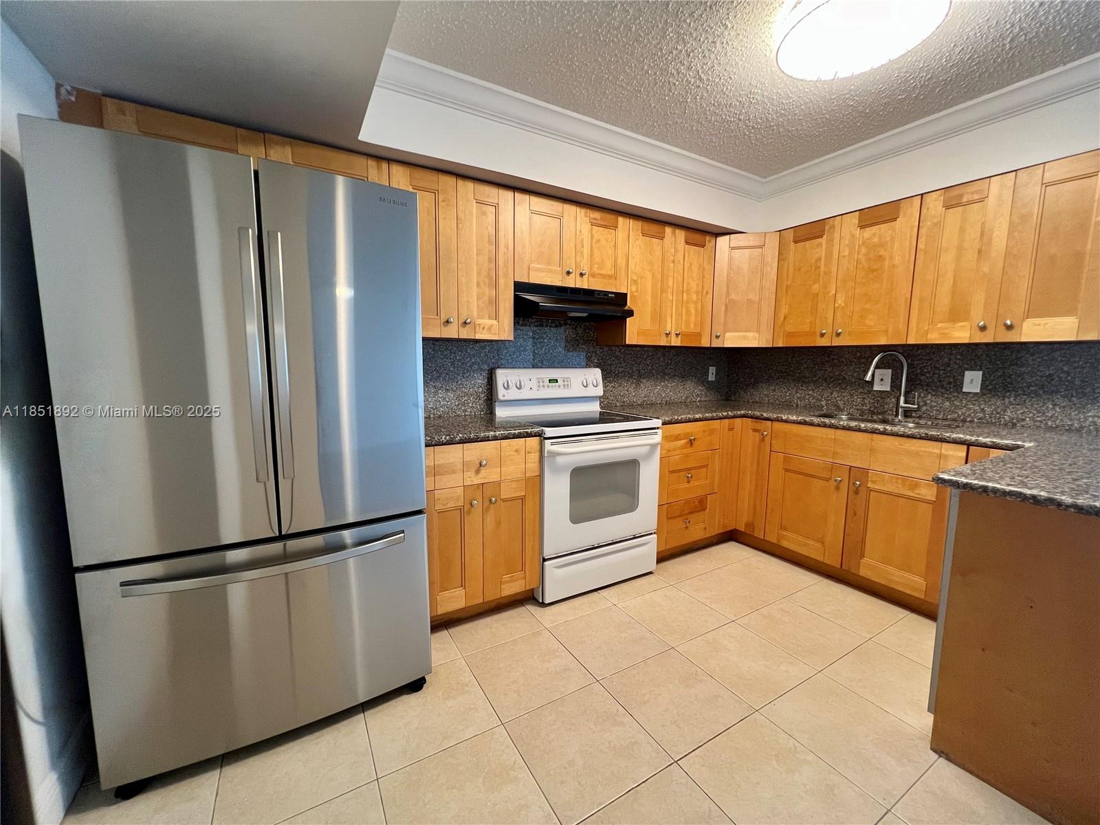 BOCA TEECA CONDO 10 - Residential Lease