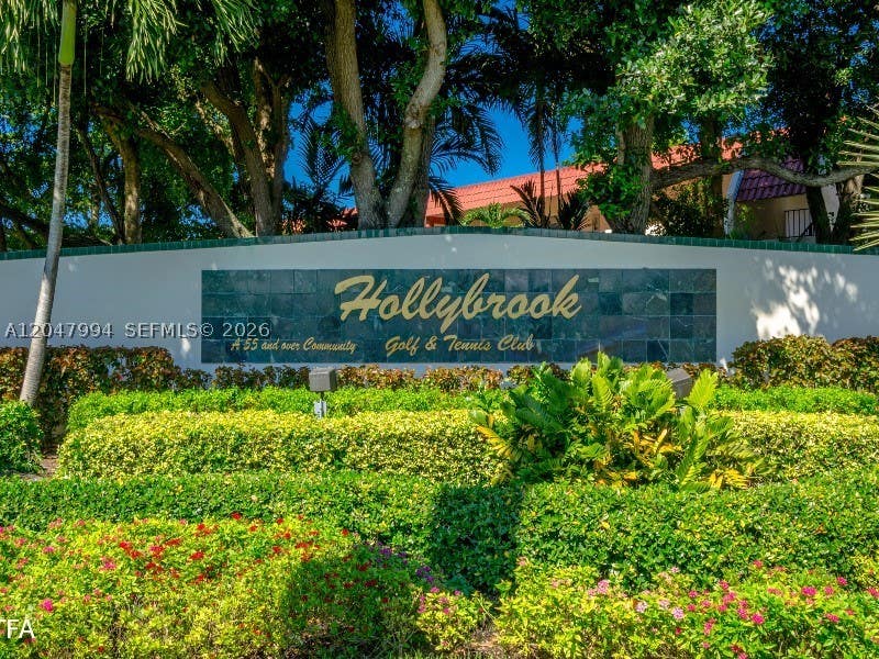 Photo of Pembroke Pines, FL 33025 (MLS # A12047994)
