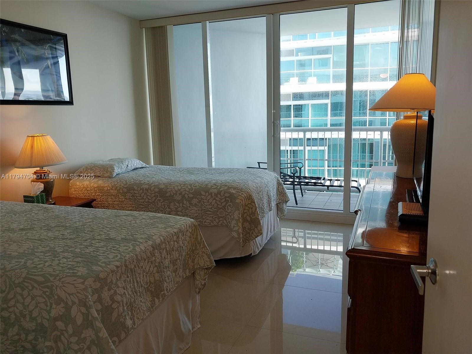 MARBELLA CONDO - Residential