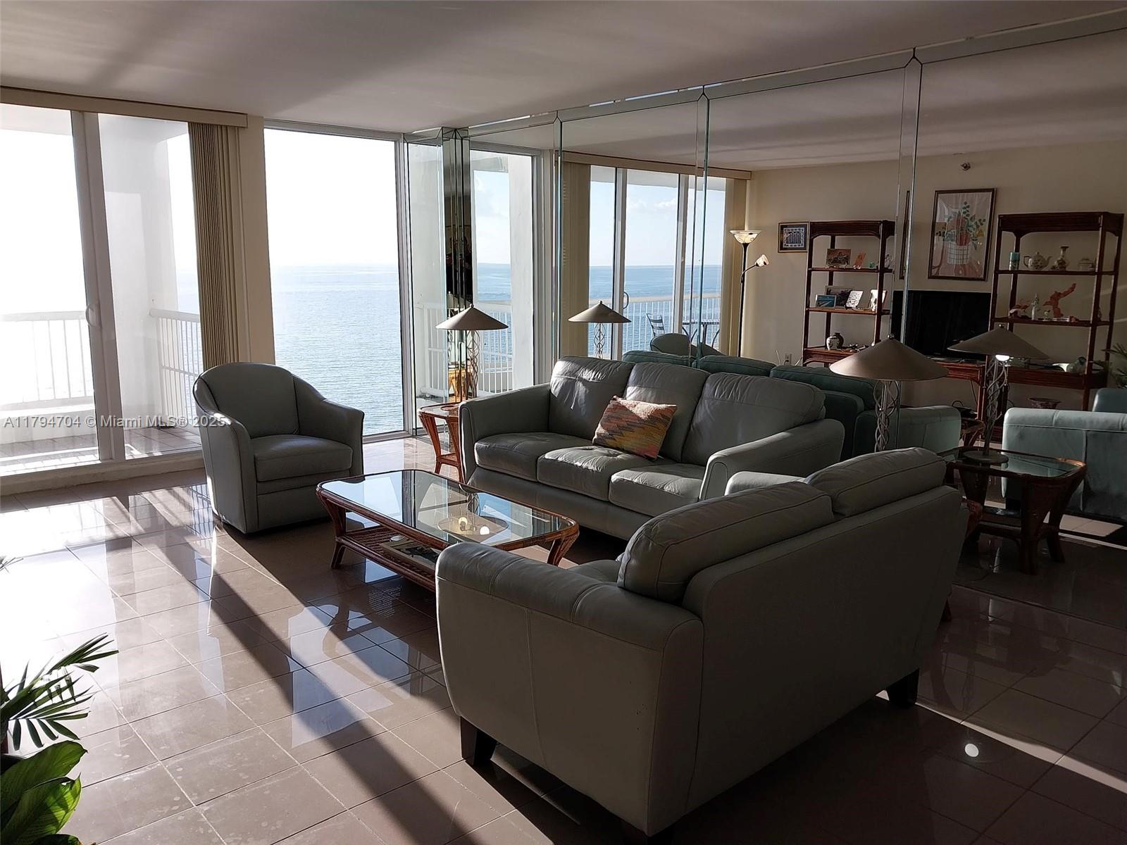 MARBELLA CONDO - Residential