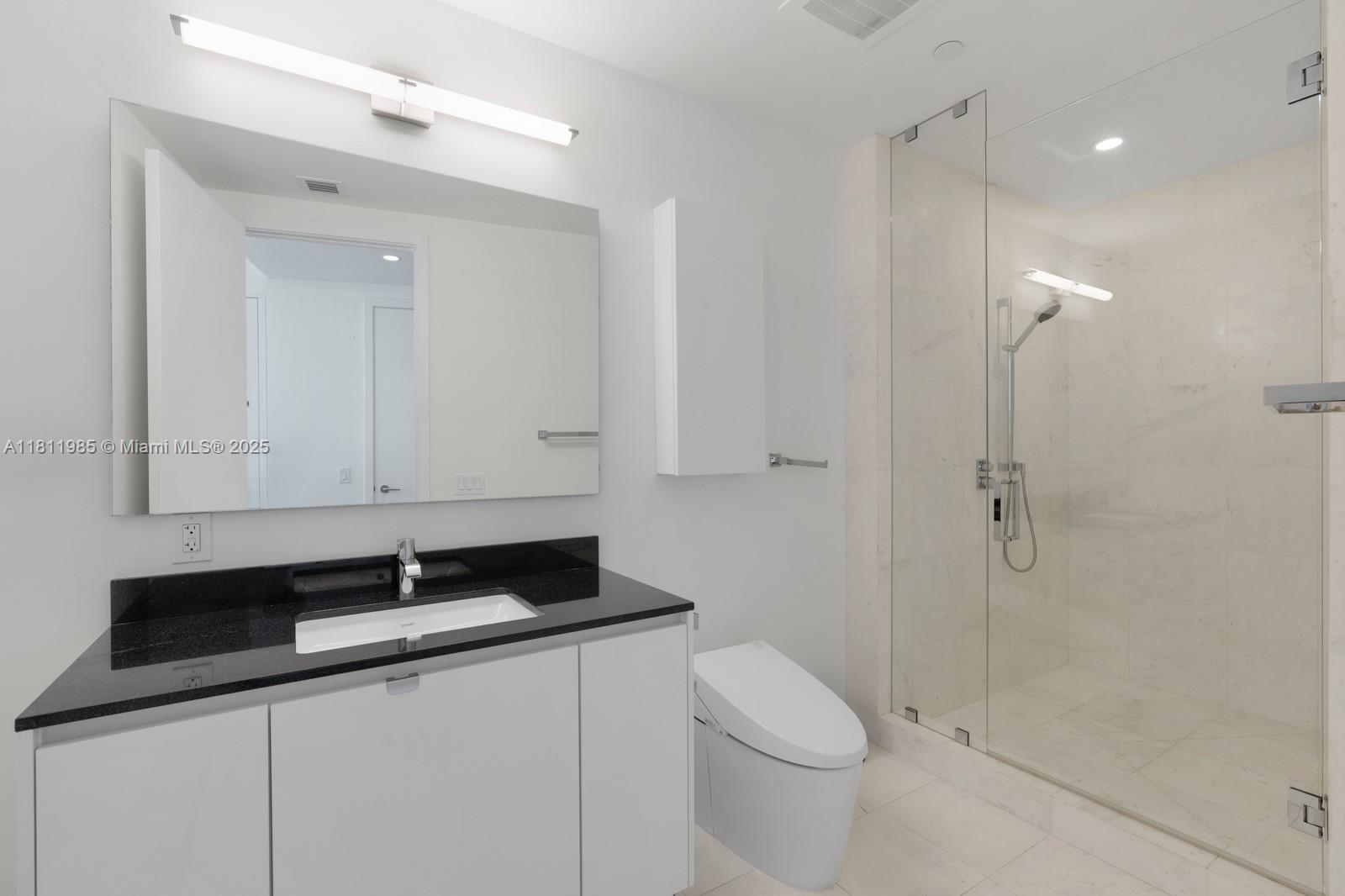 18555 COLLINS AVENUE COND - Residential