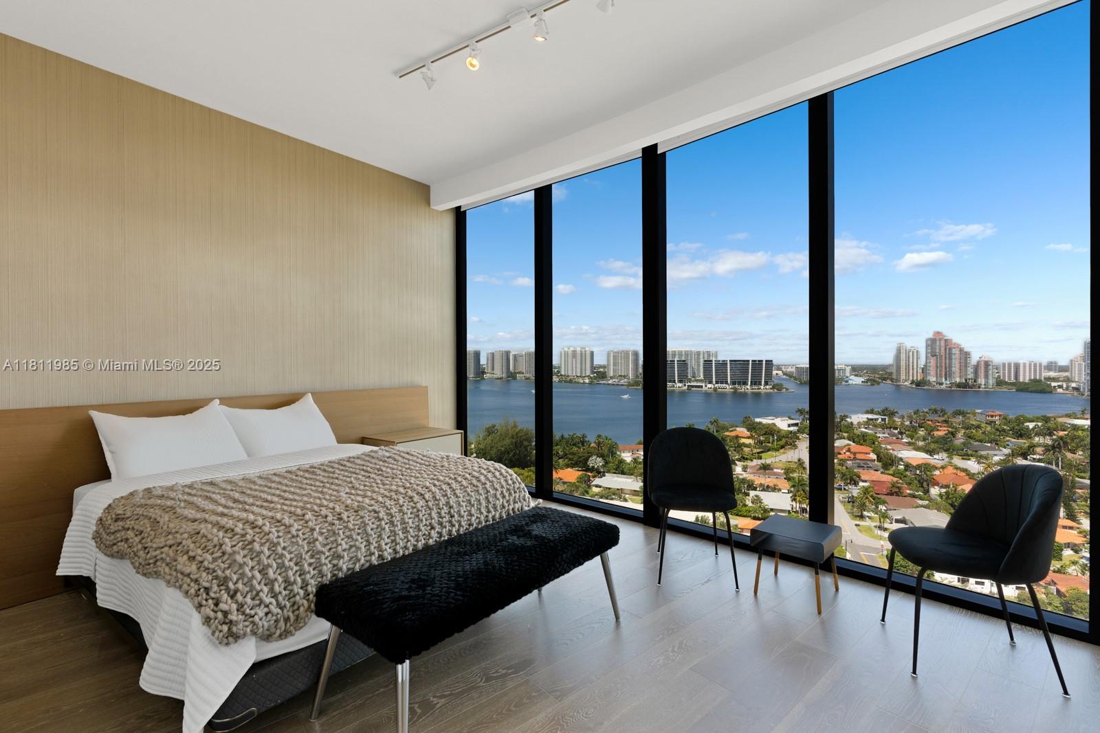 18555 COLLINS AVENUE COND - Residential