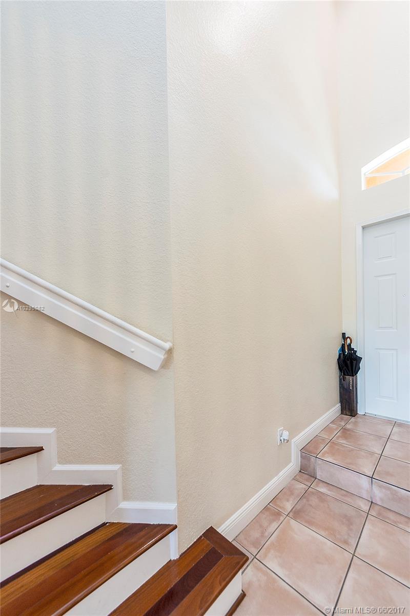 CRESTVIEW LAKES - Residential