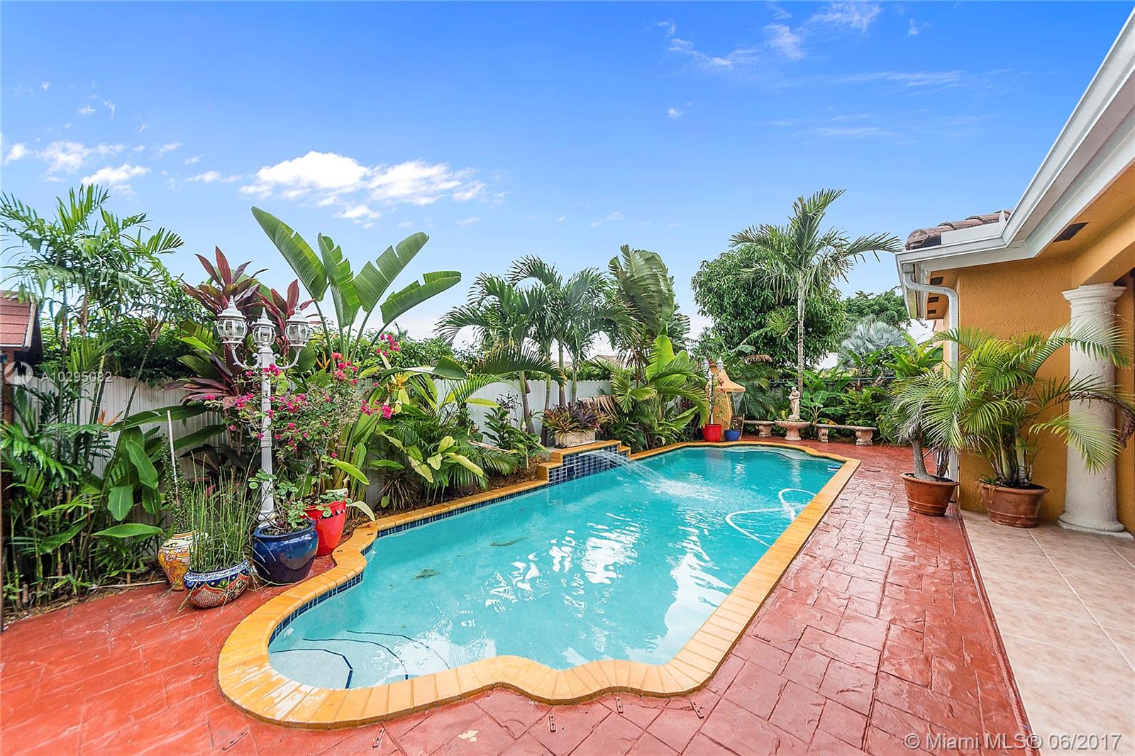 CRESTVIEW LAKES - Residential