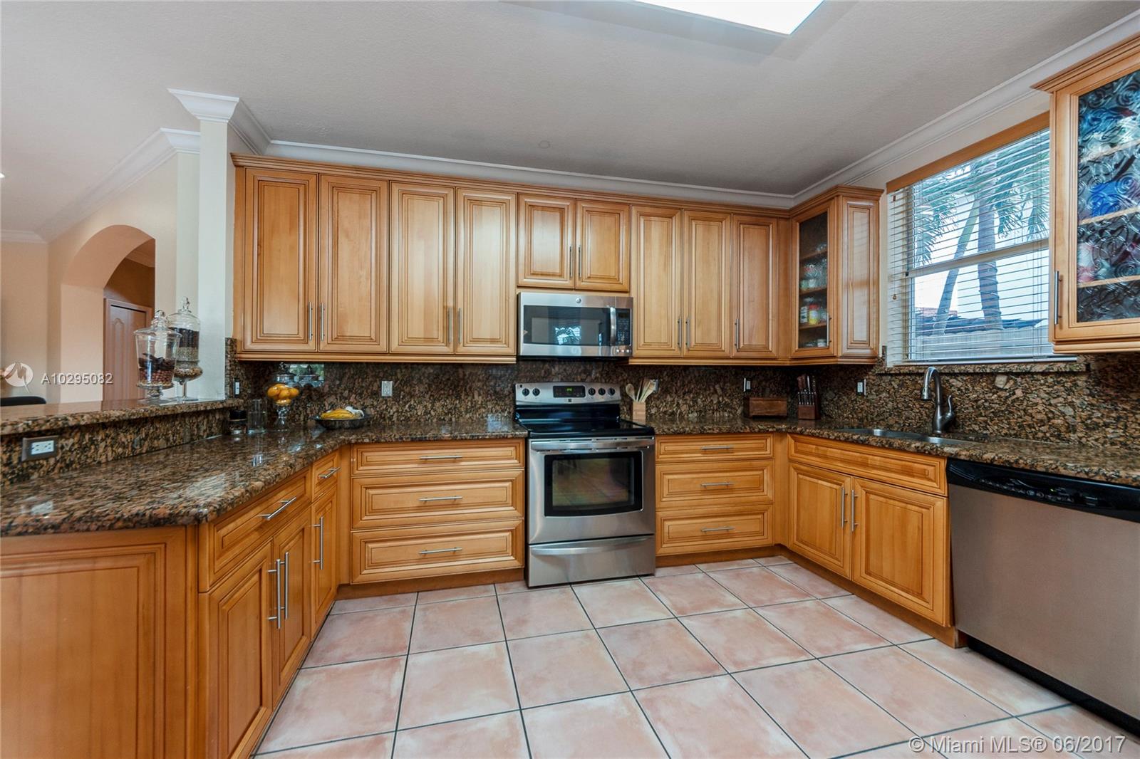 CRESTVIEW LAKES - Residential