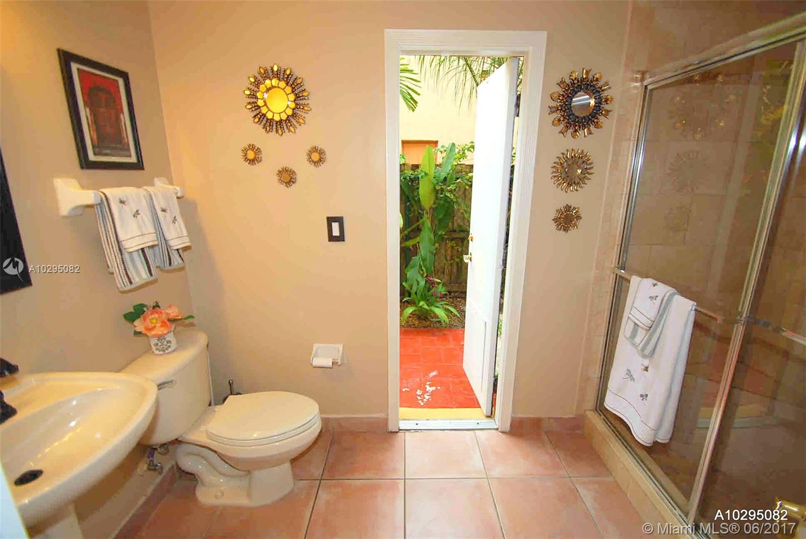 CRESTVIEW LAKES - Residential